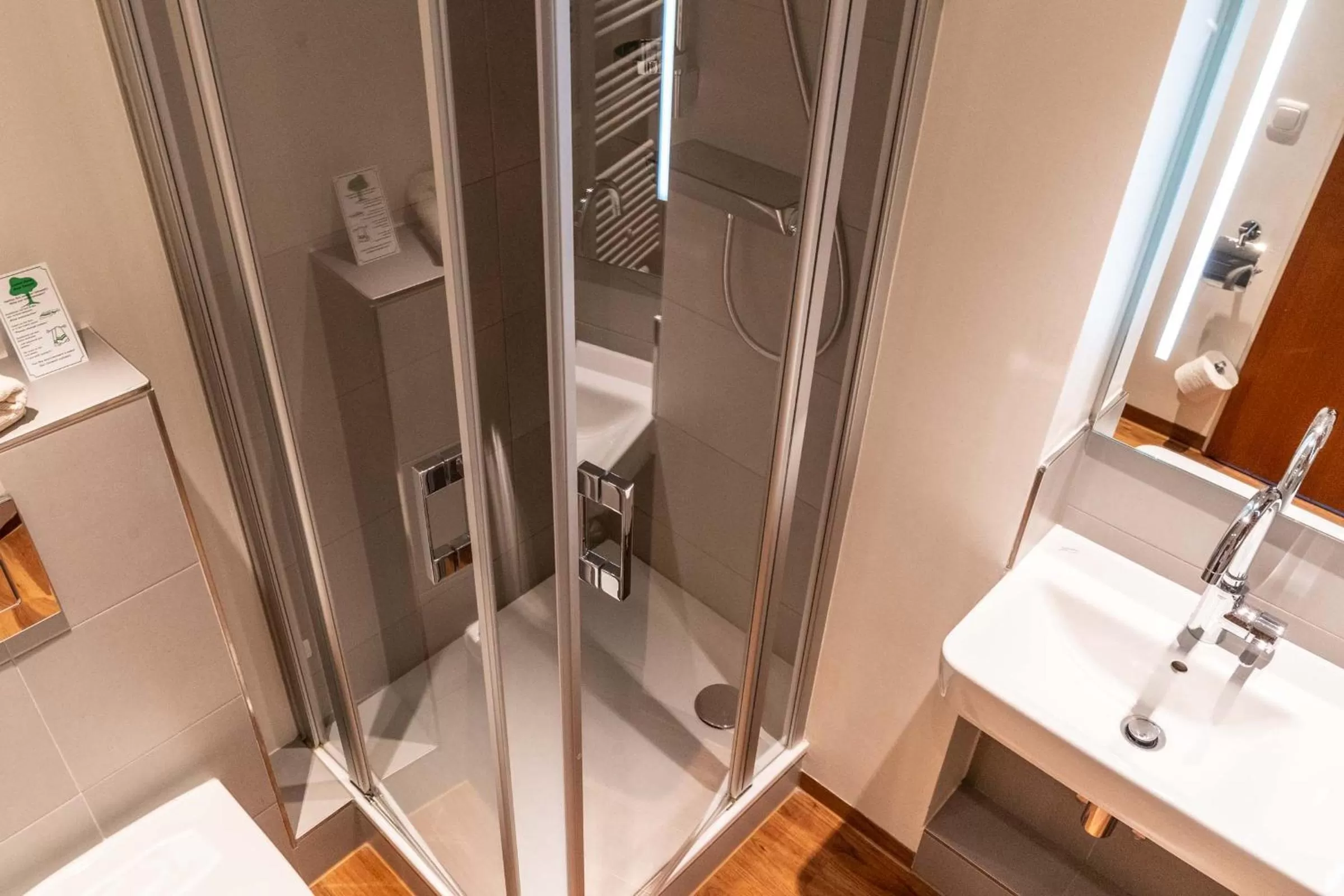 Shower in Frommanns Landhotel