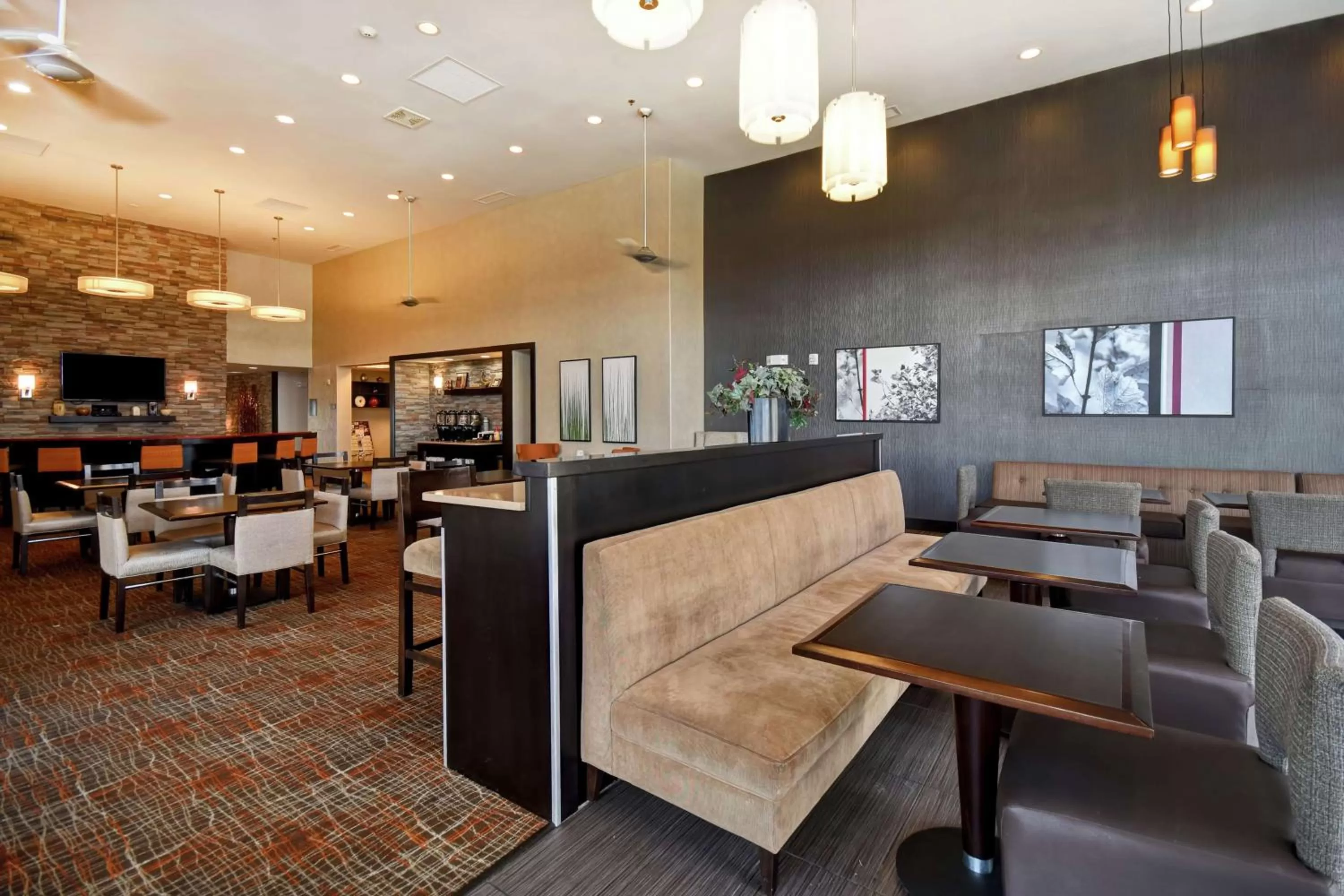 Restaurant/places to eat in Homewood Suites By Hilton Dubois, Pa