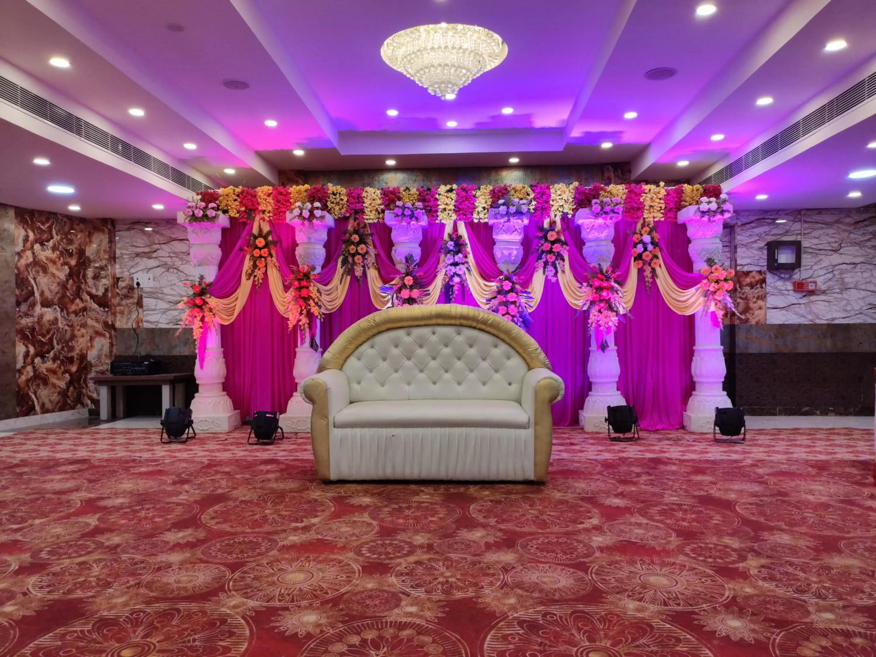 Banquet/Function facilities in Maple Delite