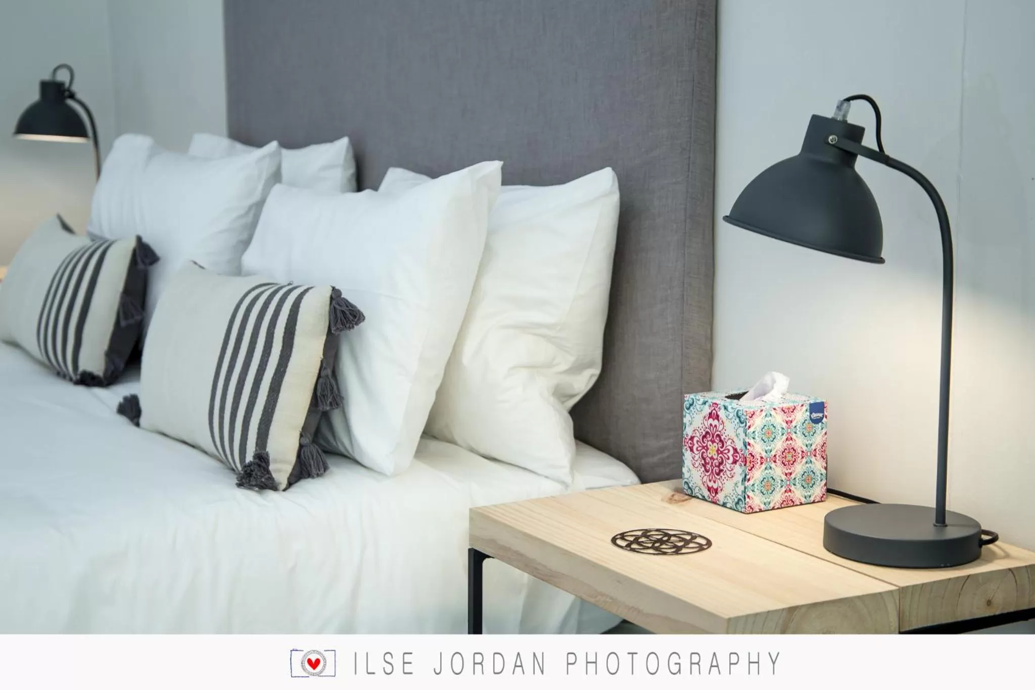 Bed in Raw Karoo Guest House