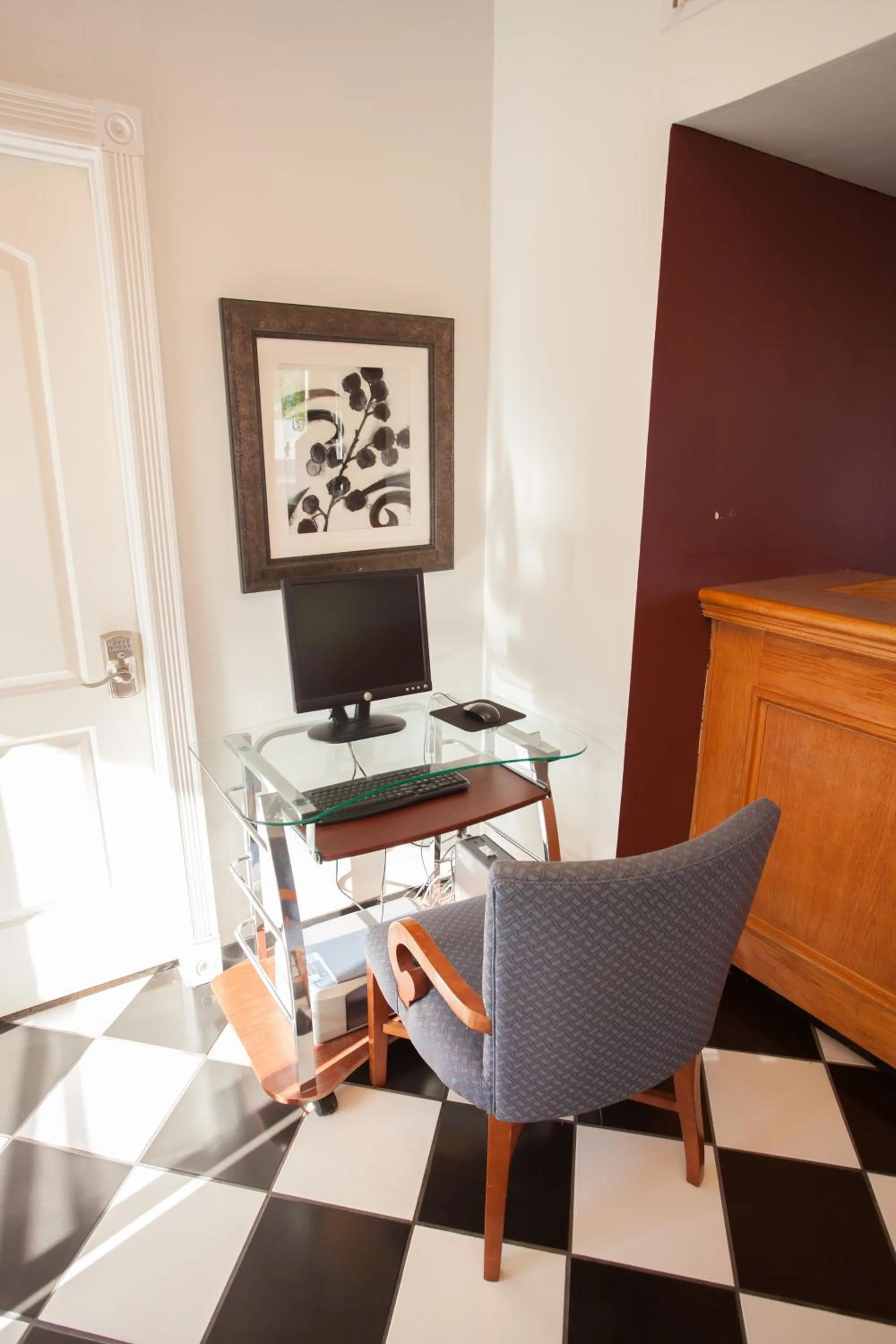 Decorative detail, TV/Entertainment Center in Aviation Inn