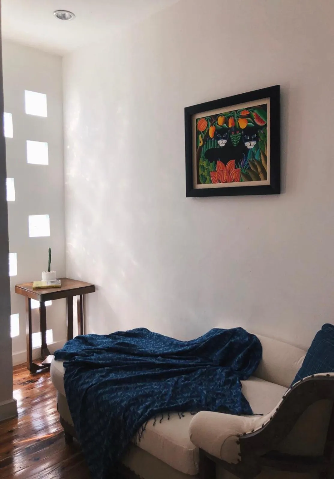 Seating area in Hotel Yayee