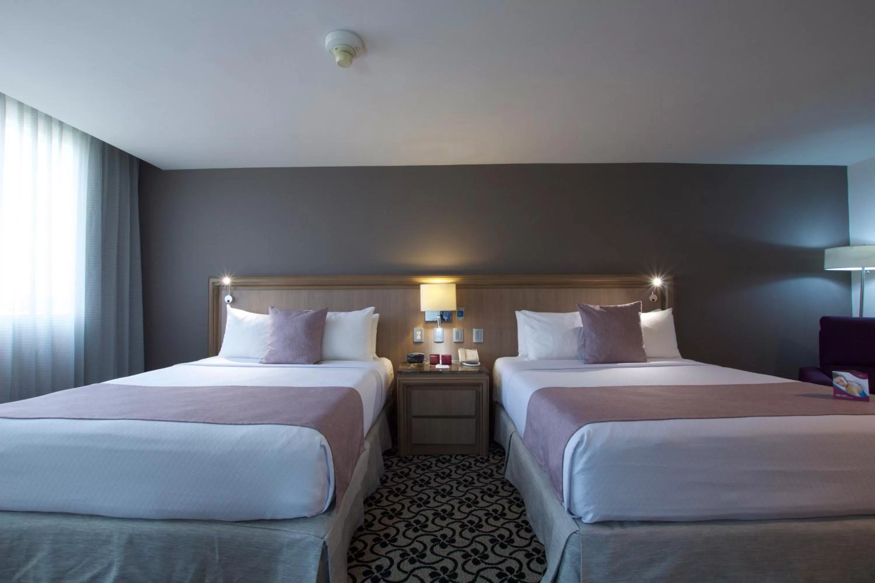 Photo of the whole room, Bed in Crowne Plaza Hotel Mexico City North-Tlalnepantla, an IHG Hotel