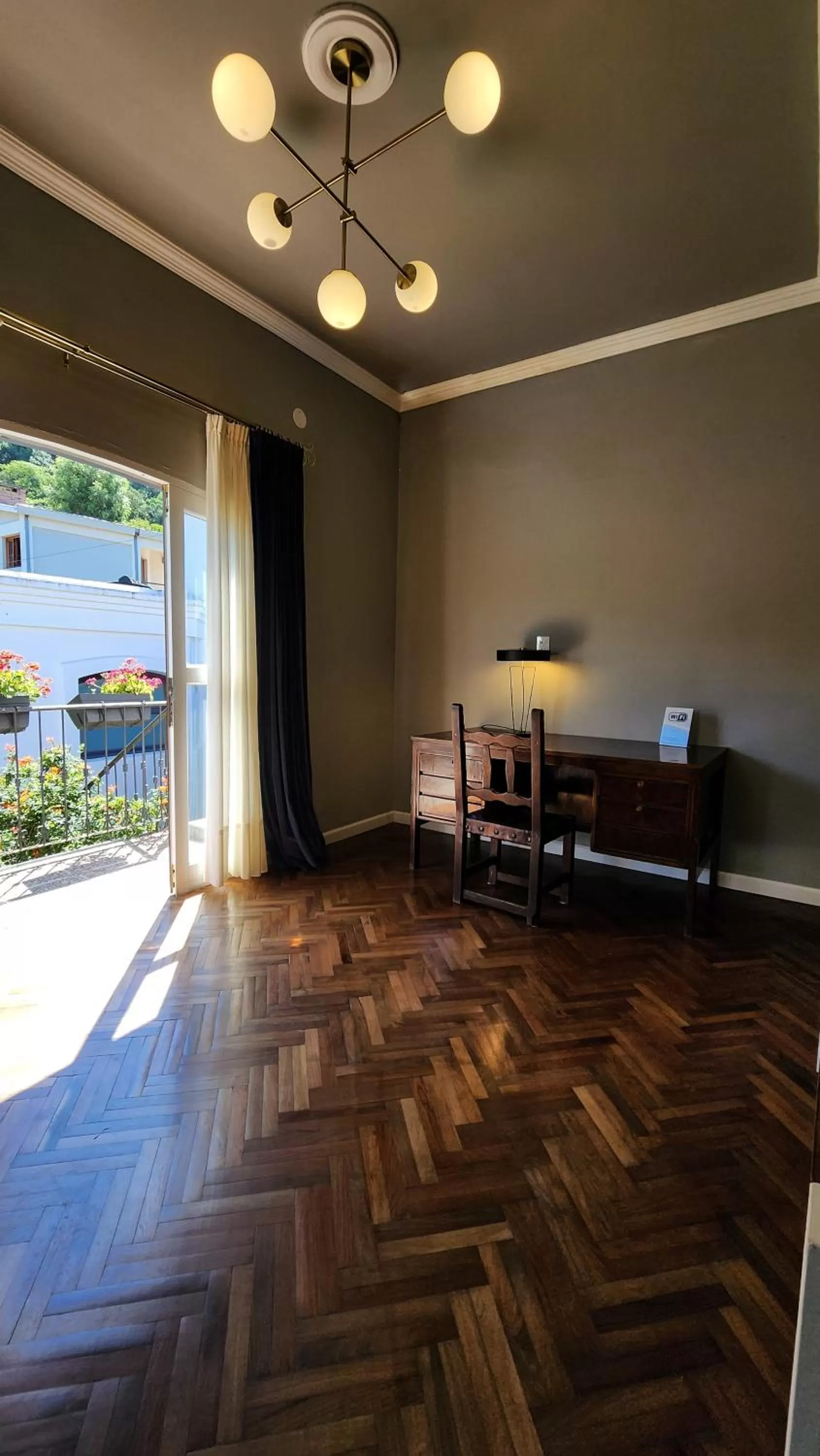 El Cerquero, Casa de Huéspedes