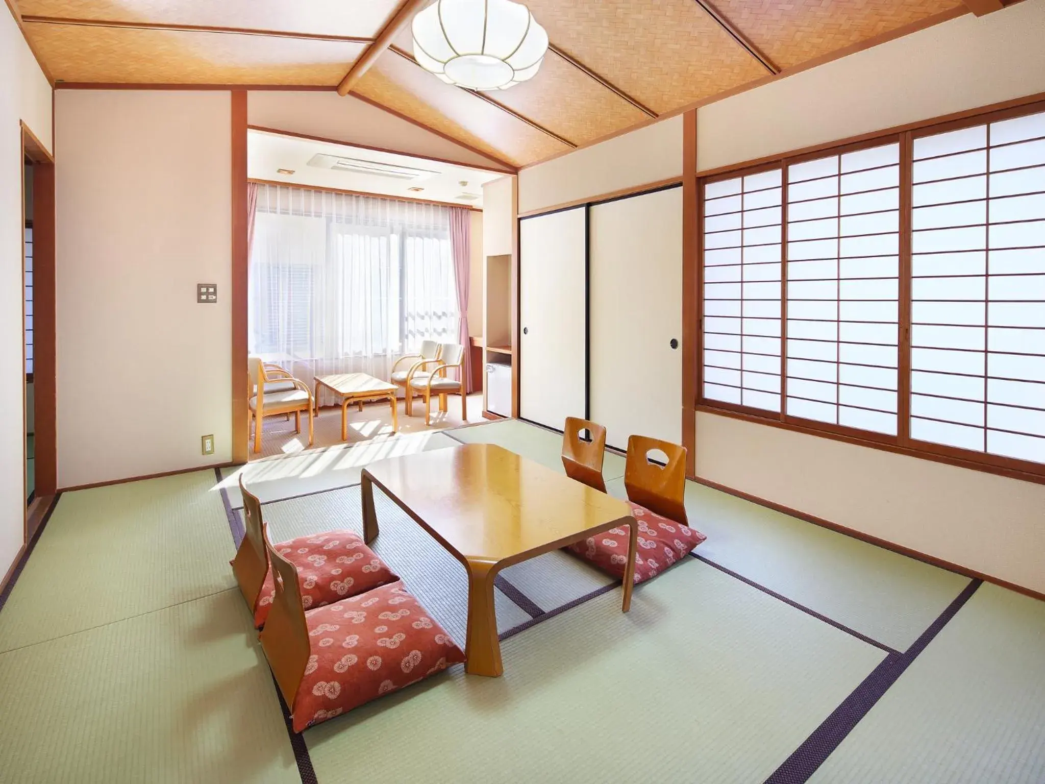 Japanese-Style Family Room with Private Bathroom in Hakonenomori Okada Japanese-Style Family Room with Private Bathroom in Hakonenomori Okada