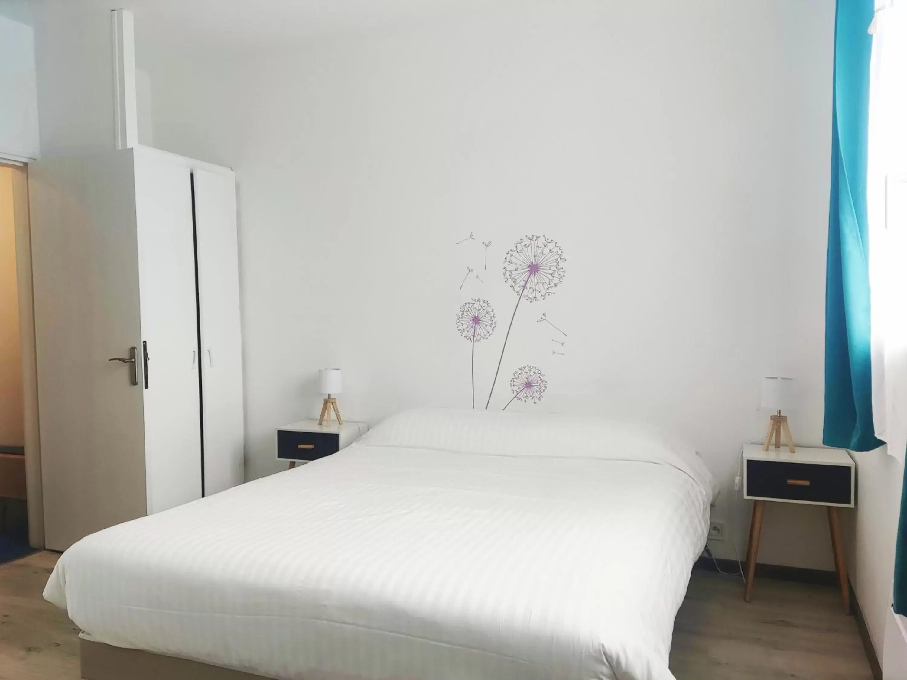 Family Room in La Côte de Lumière Family Room in La Côte de Lumière