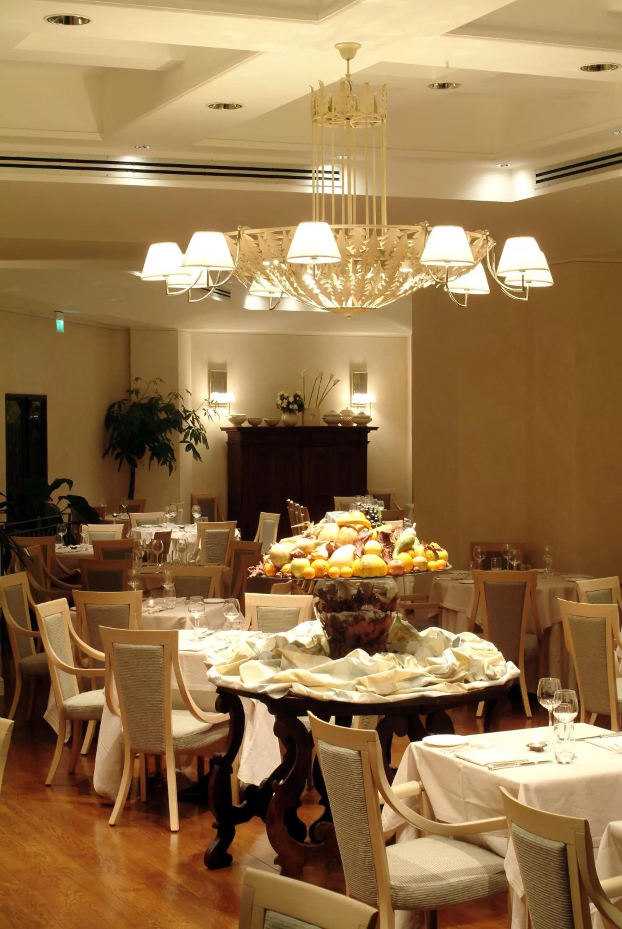 Restaurant/places to eat in Hotel Clitunno