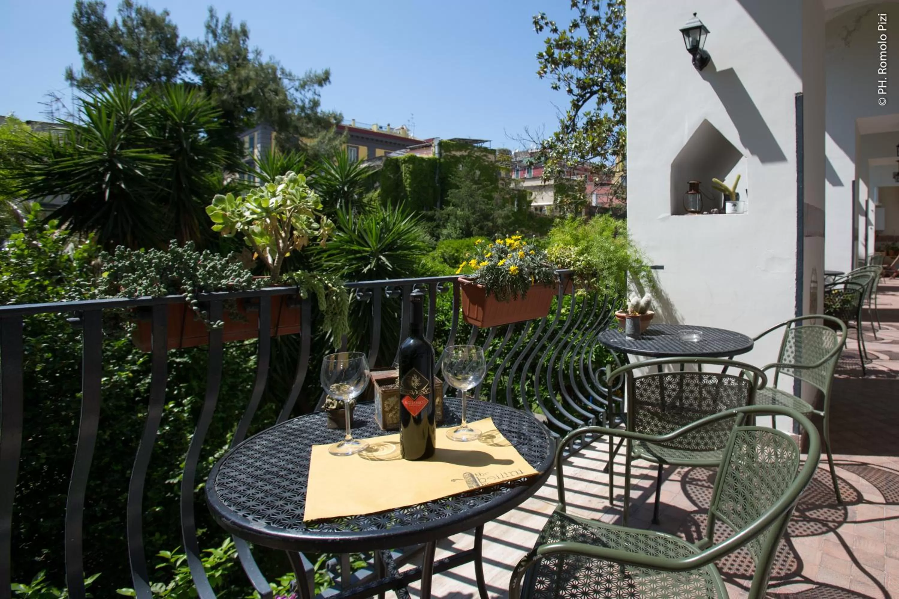 Balcony/Terrace in The Bellini House by House In Naples
