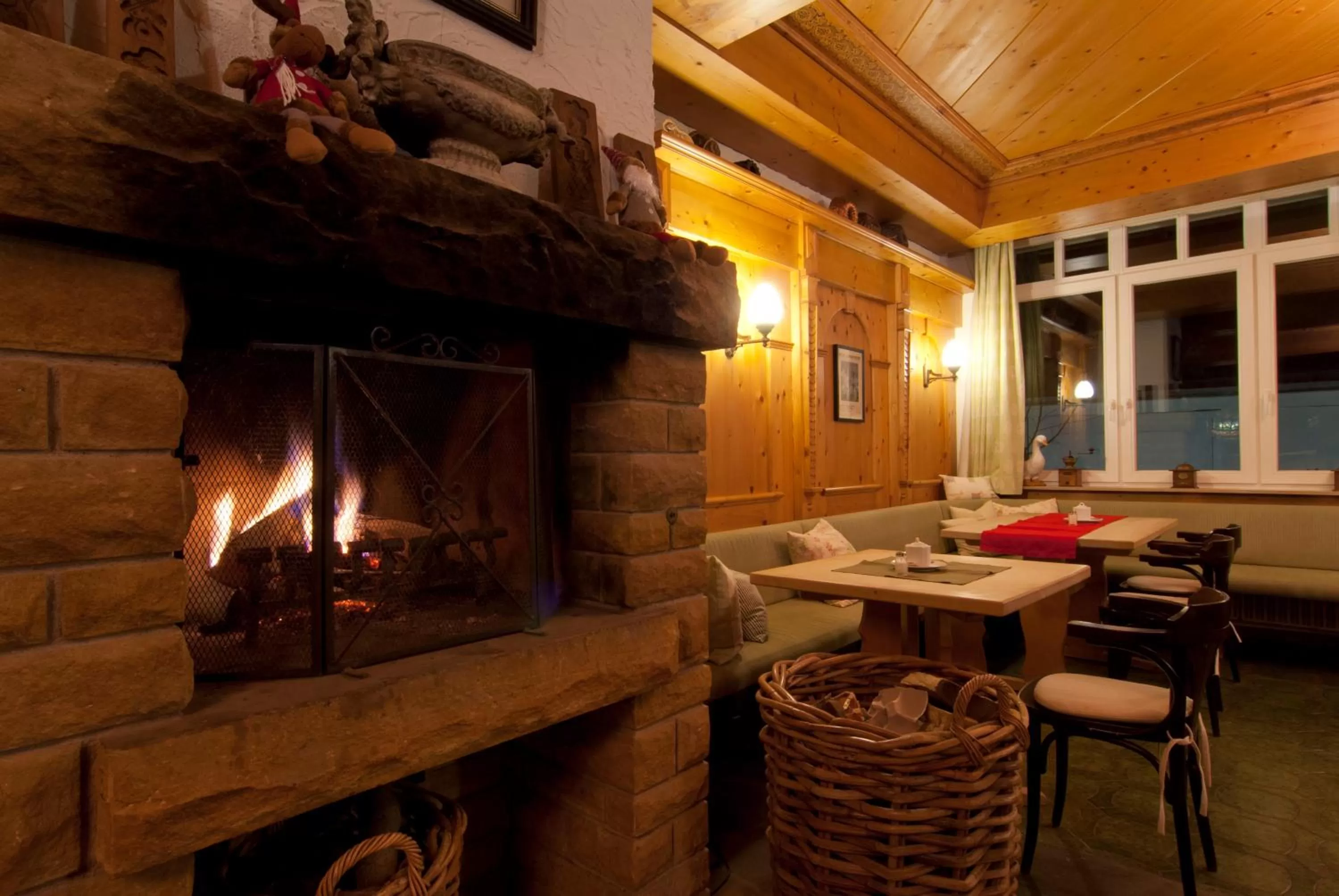 Restaurant/places to eat in Hardtwald Hotel