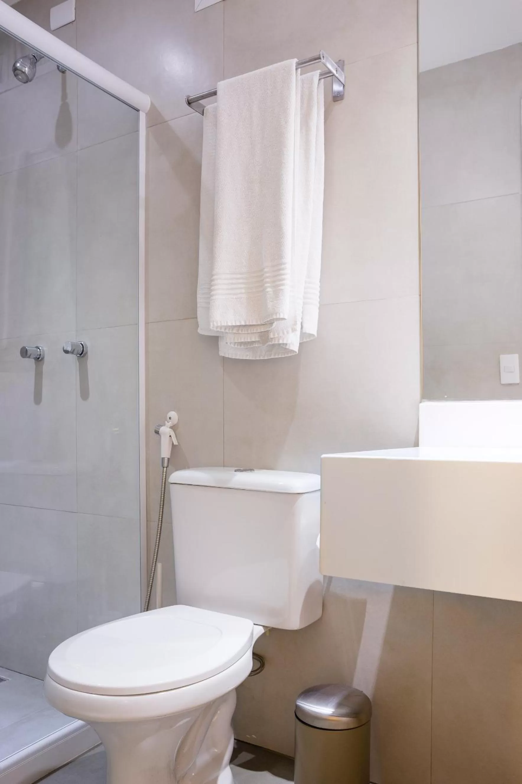 Toilet, Bathroom in Injoy Lofts Ipanema