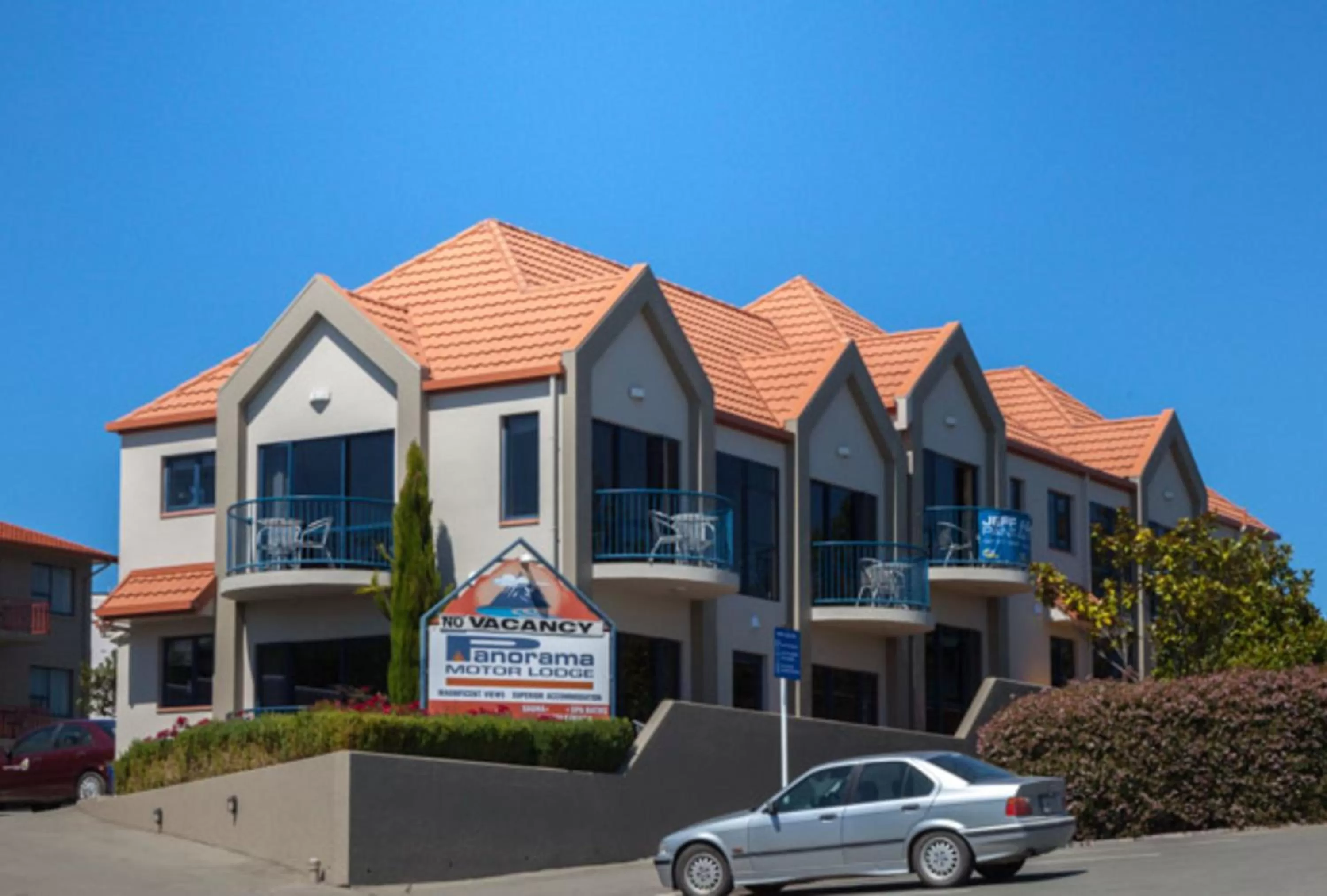 Property Building in Panorama Motor Lodge