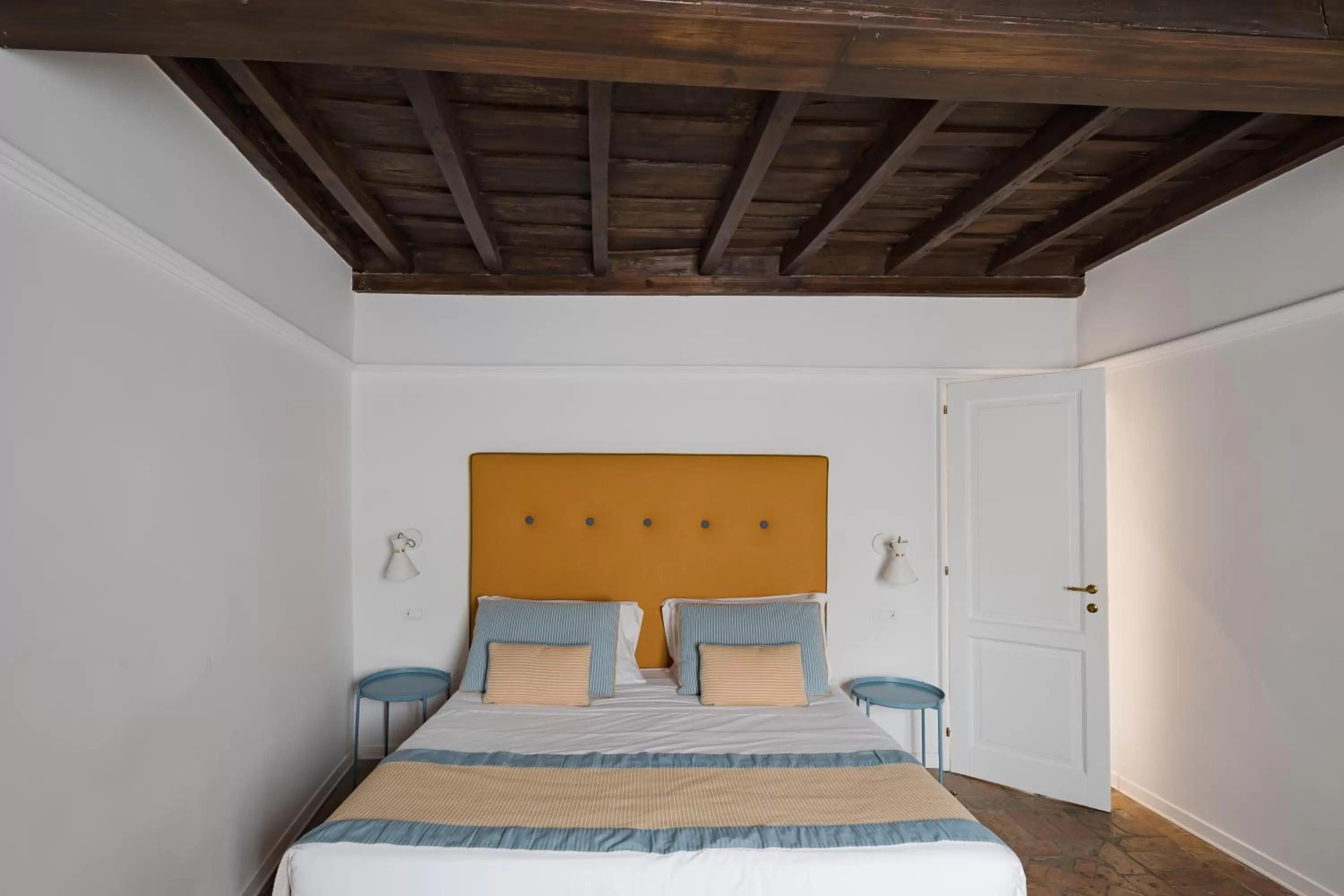 Bed in Palazzo Lupardi Relais