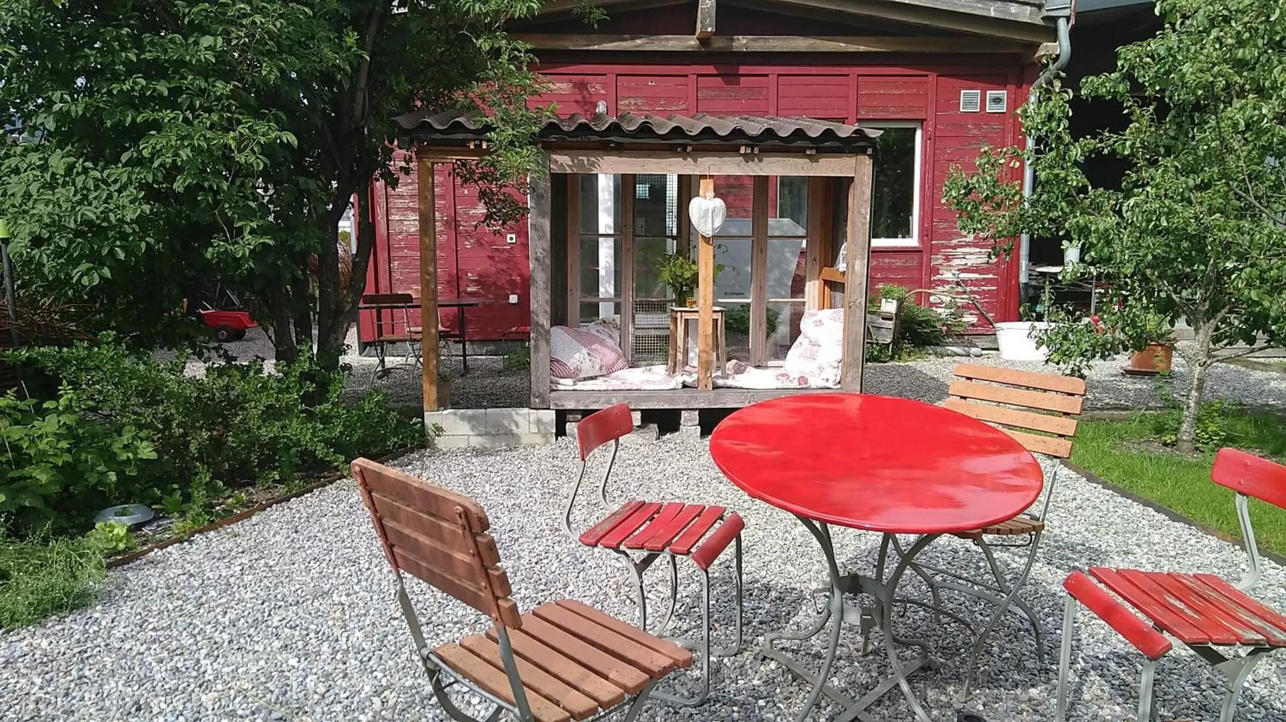 Garden in BnB Entensee