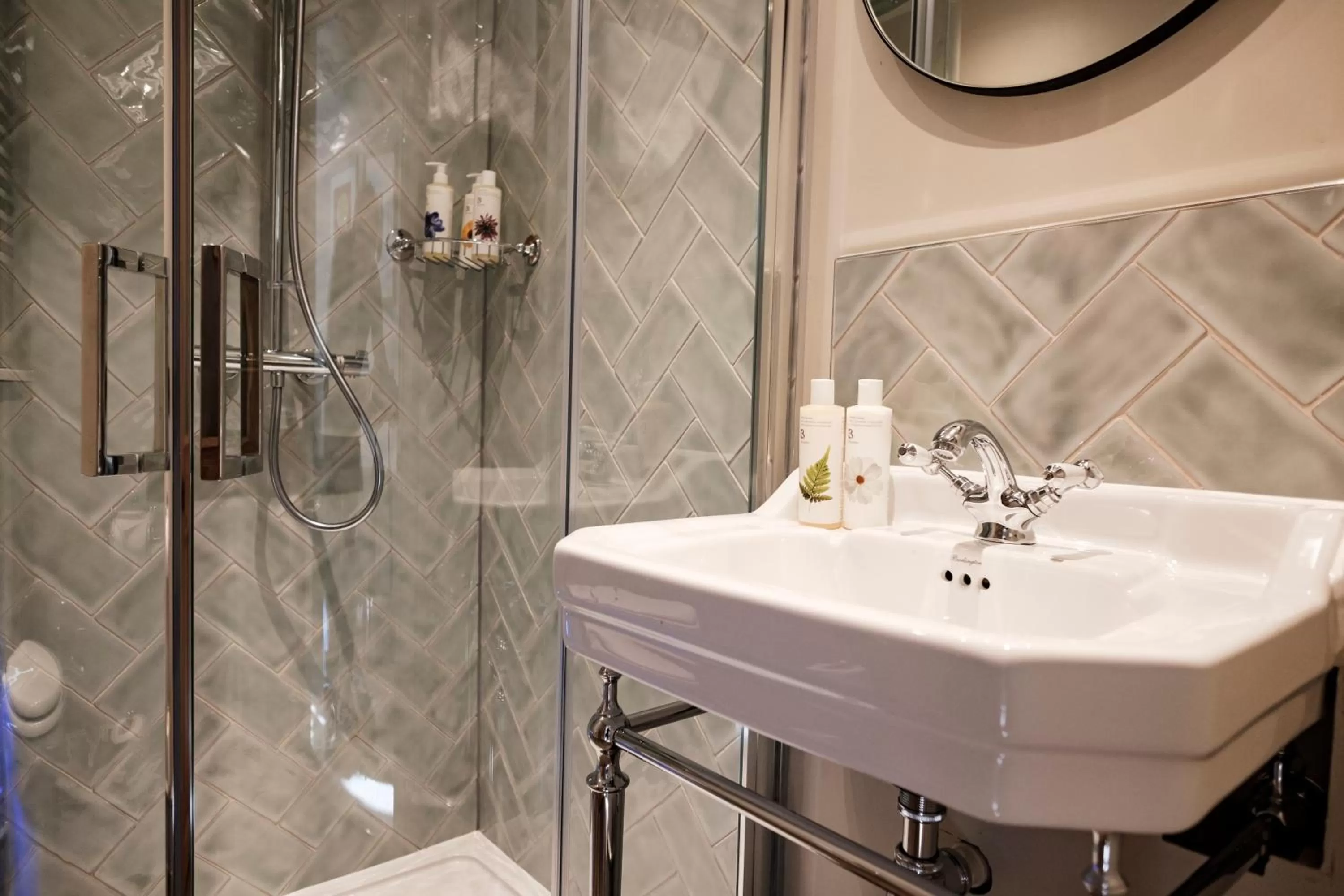 Bathroom in Bear Of Burton