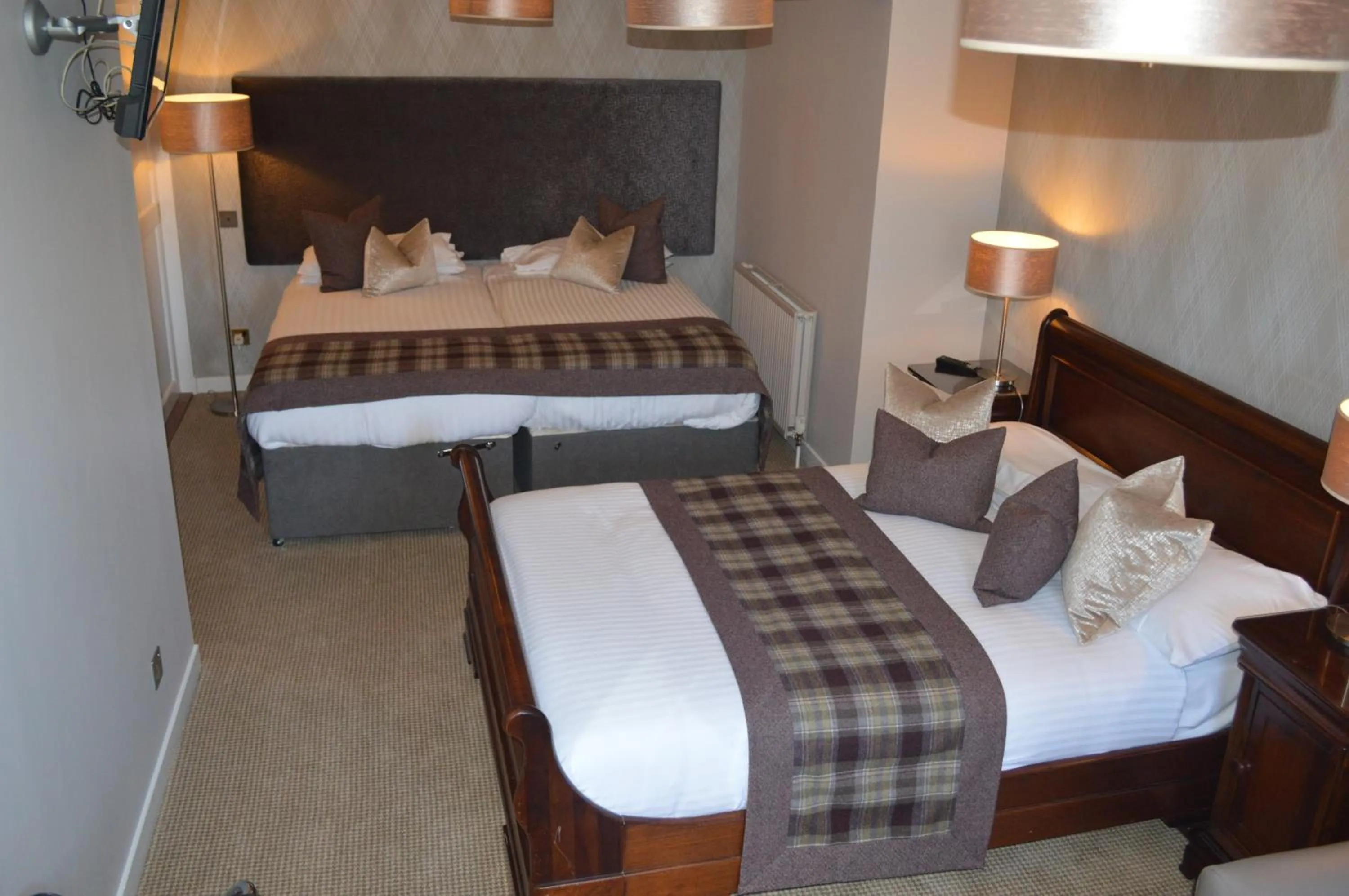Bed in Beaufort Hotel
