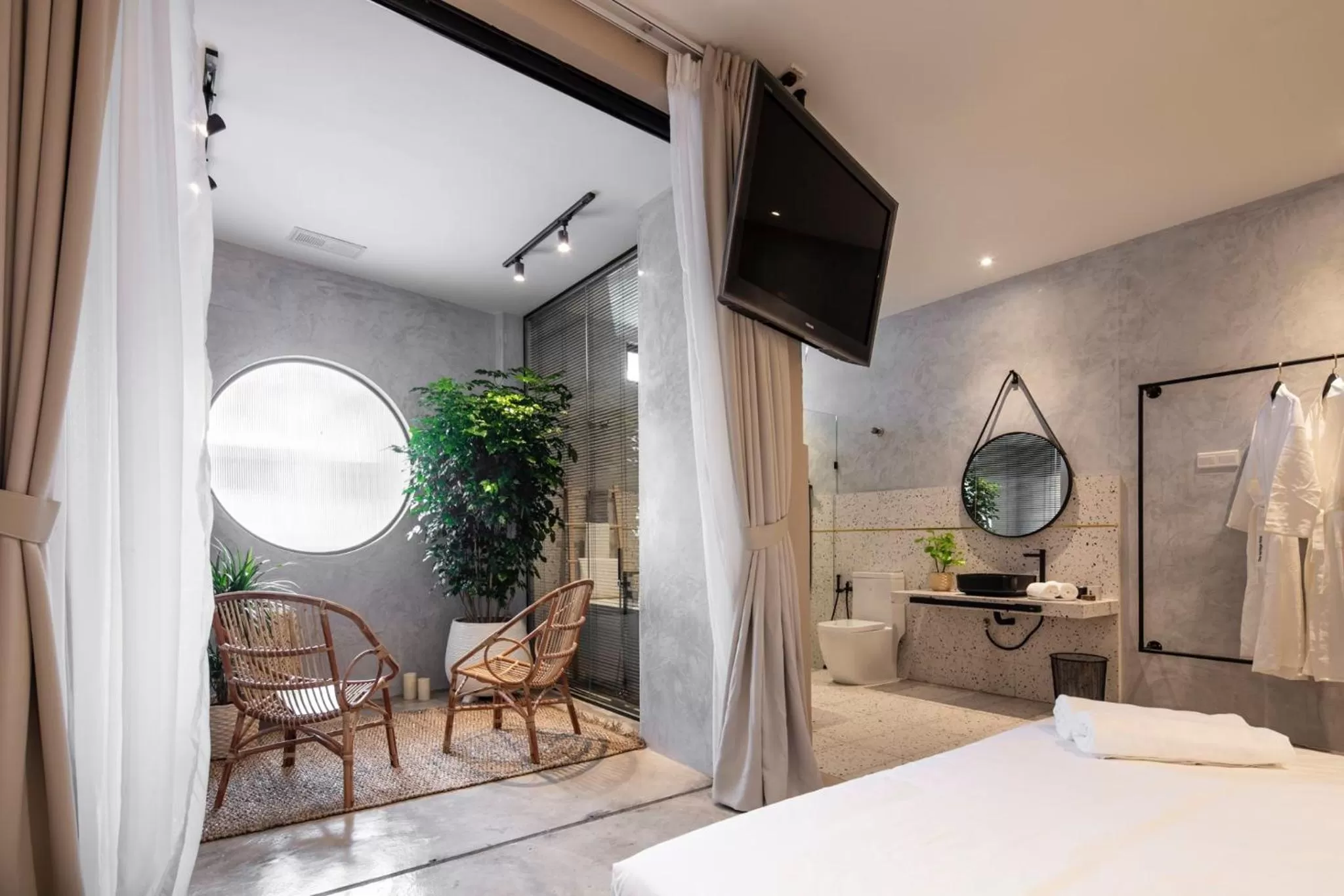 TV/Entertainment Center in One Heritage Hotel