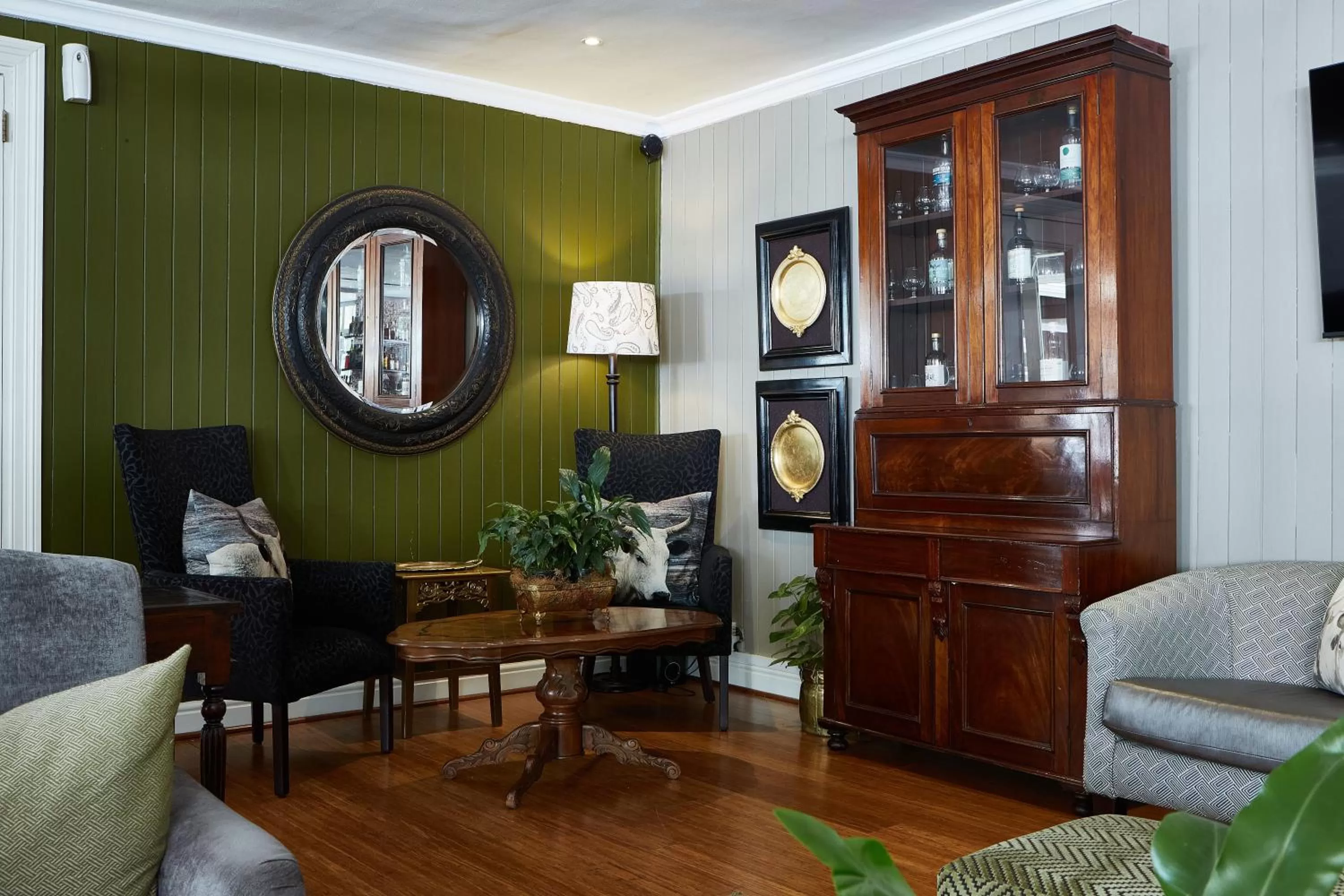 Lounge or bar in The Devon Valley Hotel