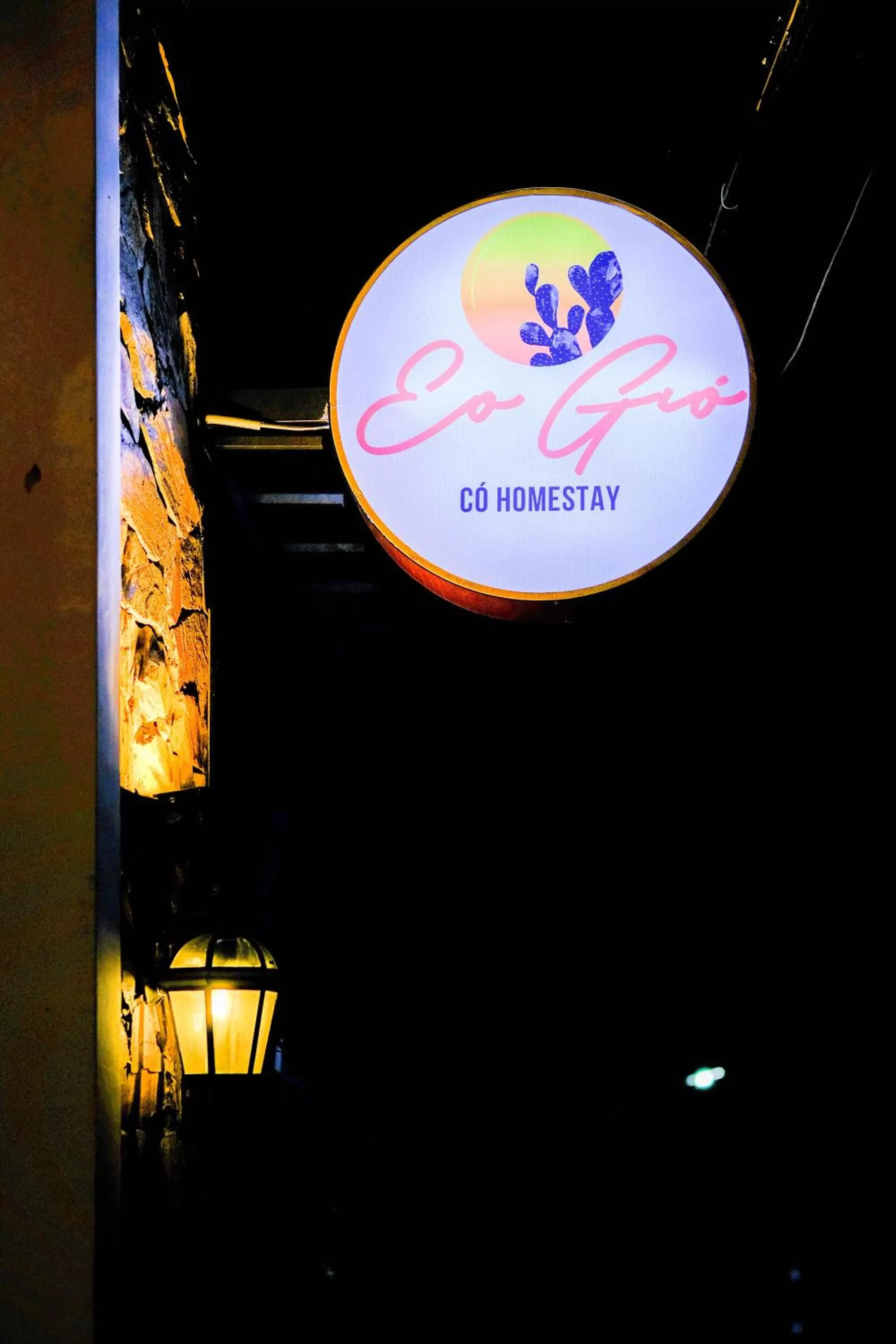 Night, Property Logo/Sign in Eo Gió Có Homestay