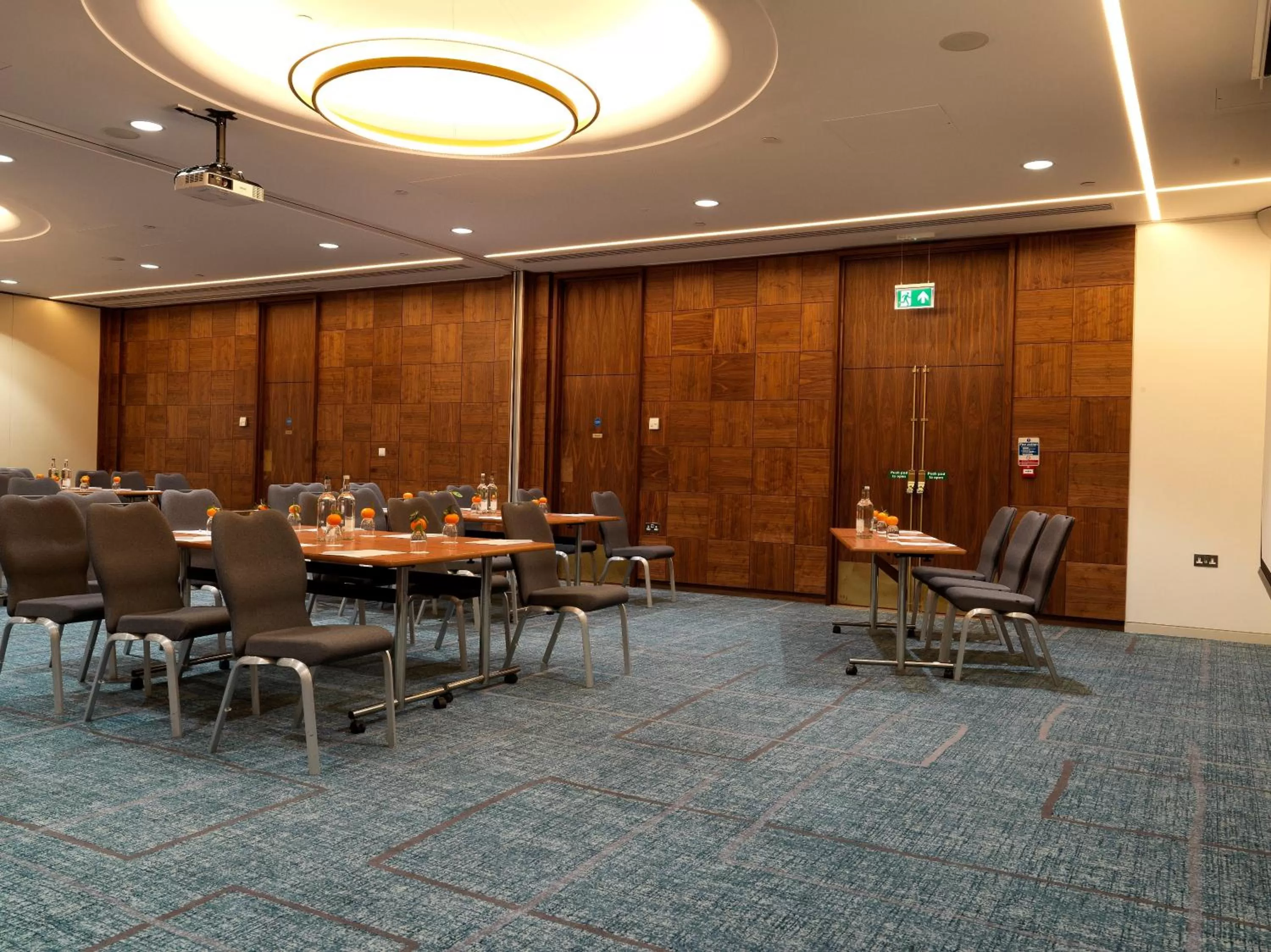 Meeting/conference room in Crowne Plaza London Kings Cross by IHG