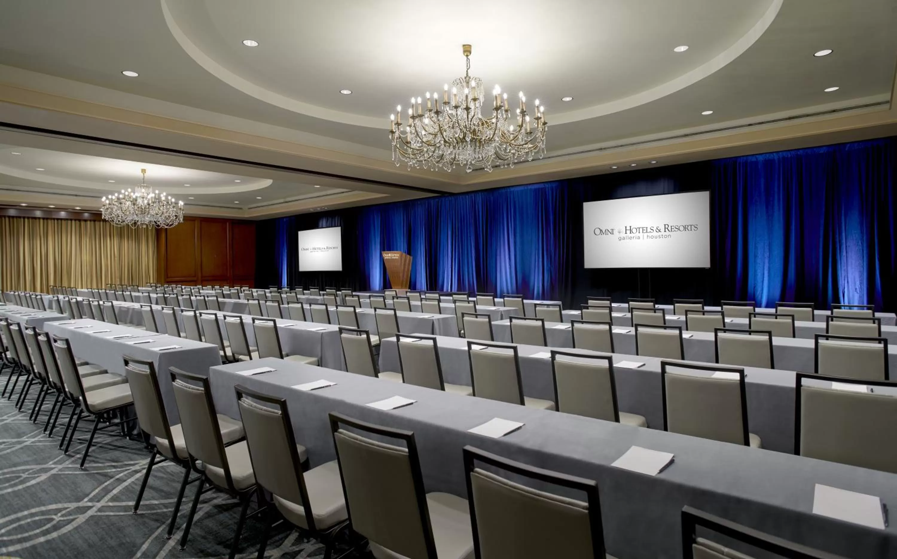 Banquet/Function facilities in Omni Houston Hotel