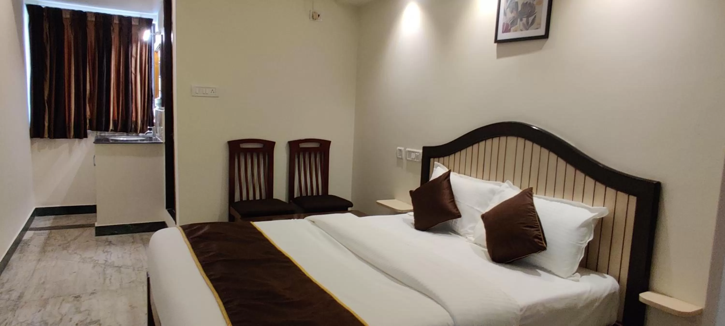 Bed in Rmc travellers inn