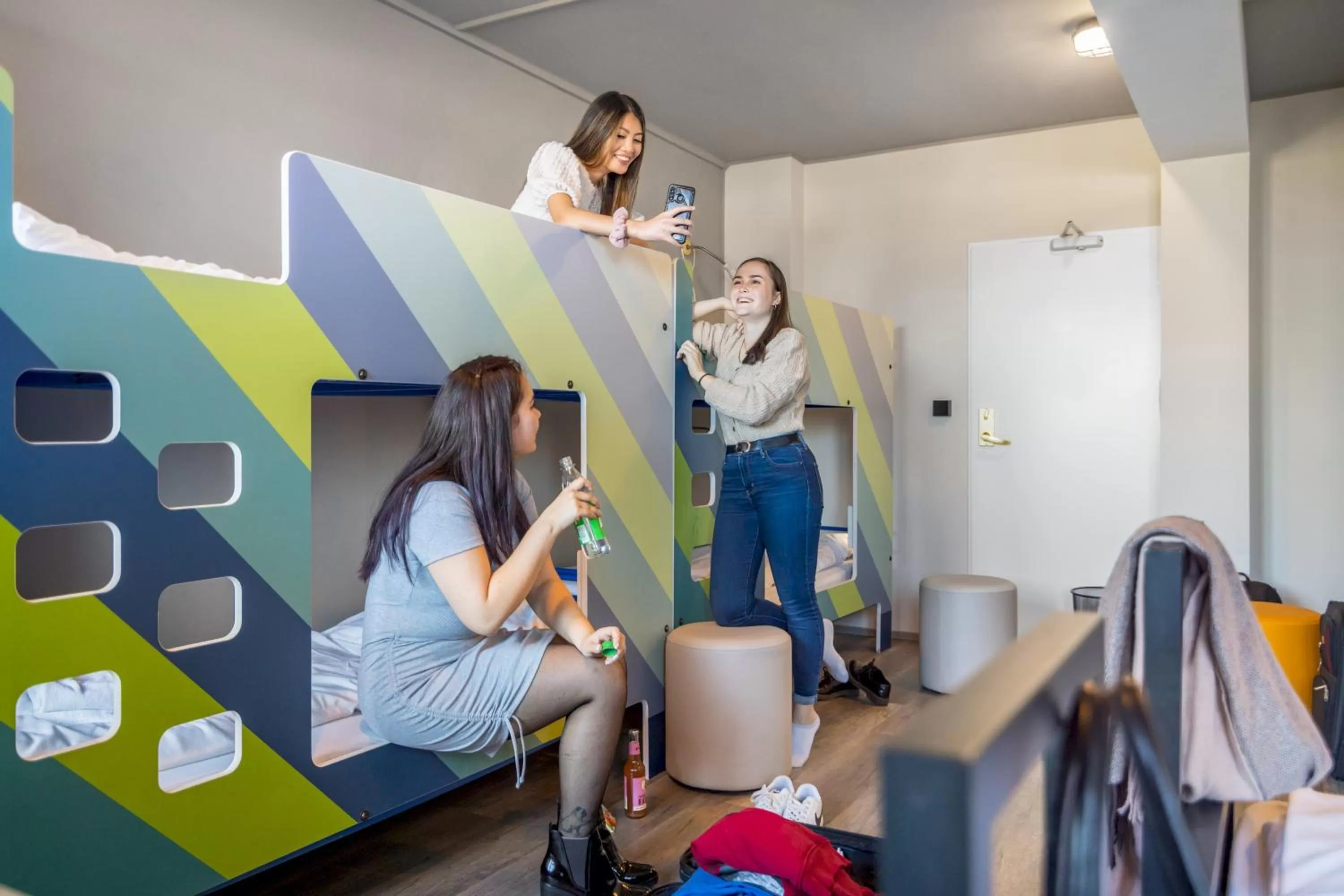 Photo of the whole room in a&o Dresden Hauptbahnhof