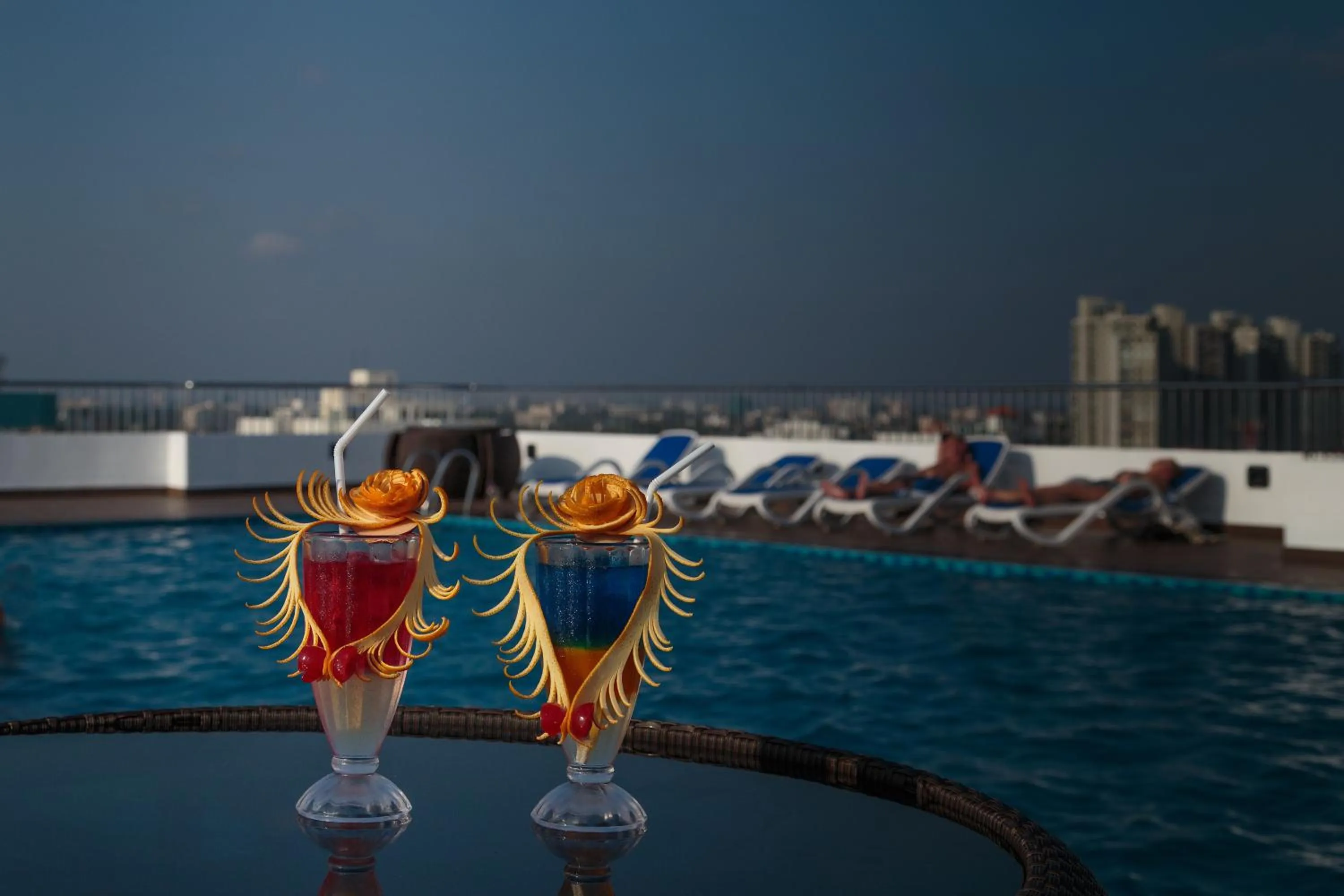 Swimming pool in Supun Arcade Residency