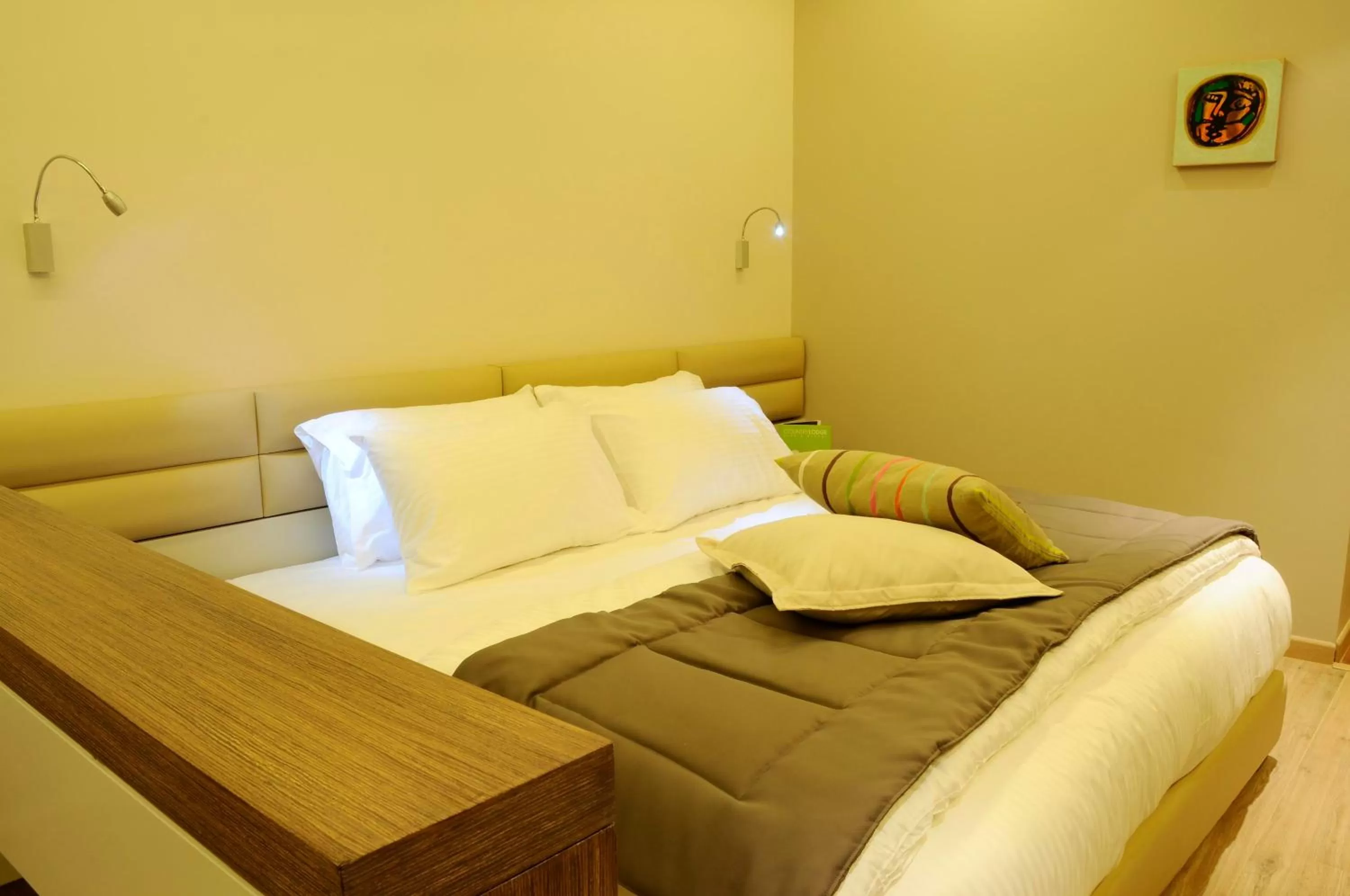 Bedroom, Bed in Country Lodge Hotel & Resort Beirut