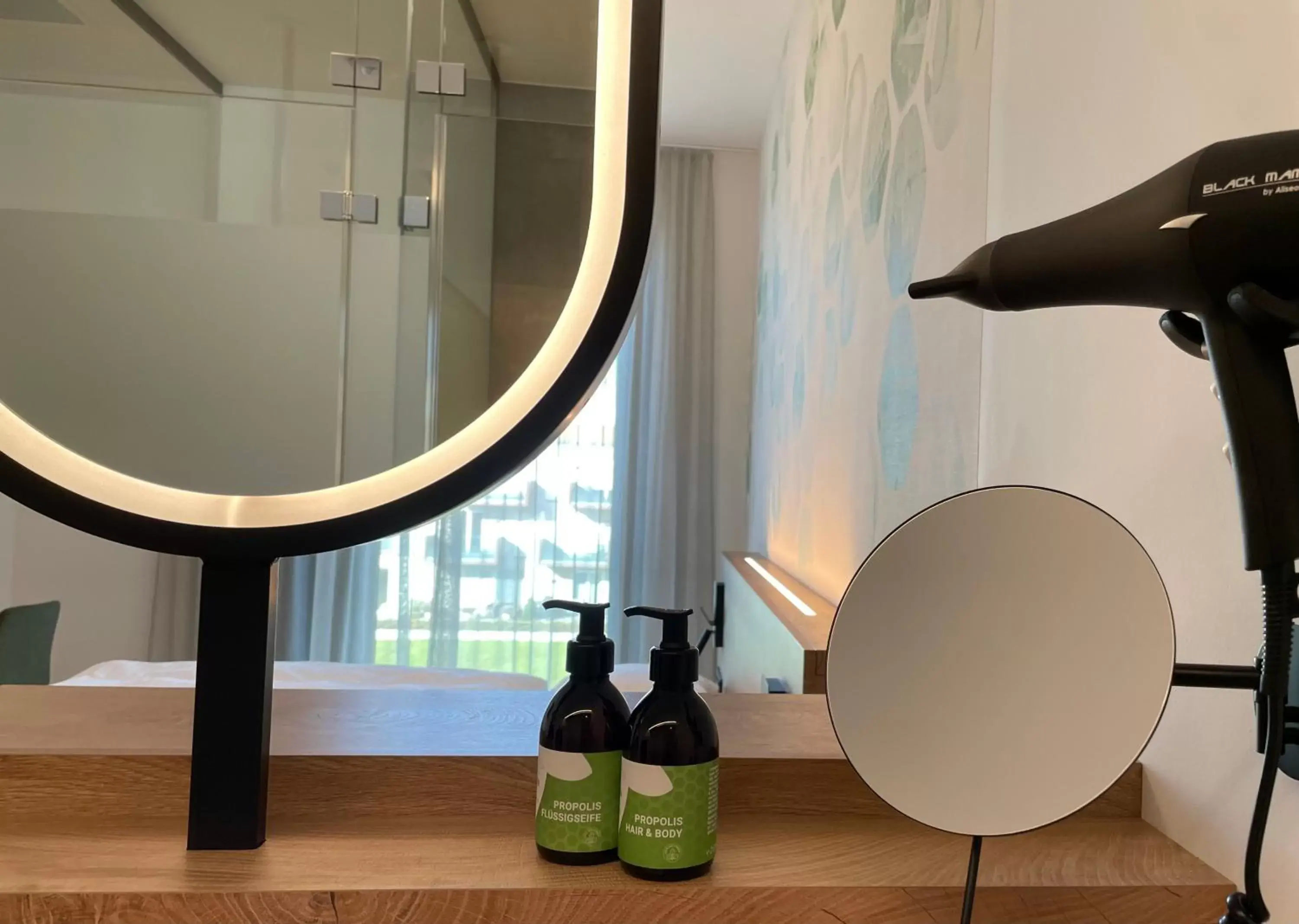 Double Room in BEE GREEN Linz Self-Check-in-Hotel Double Room in BEE GREEN Linz Self-Check-in-Hotel