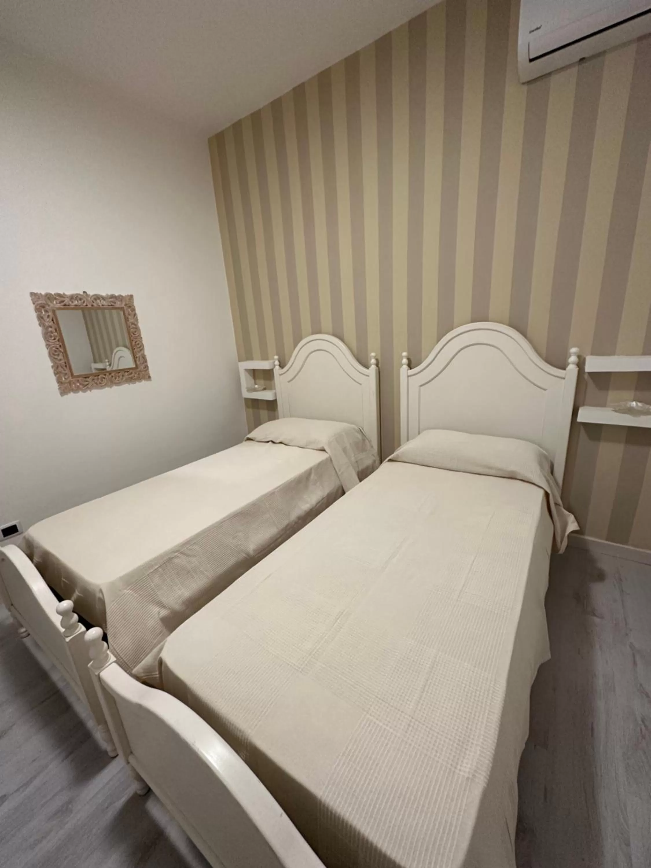 Bed in b&b by family L&G