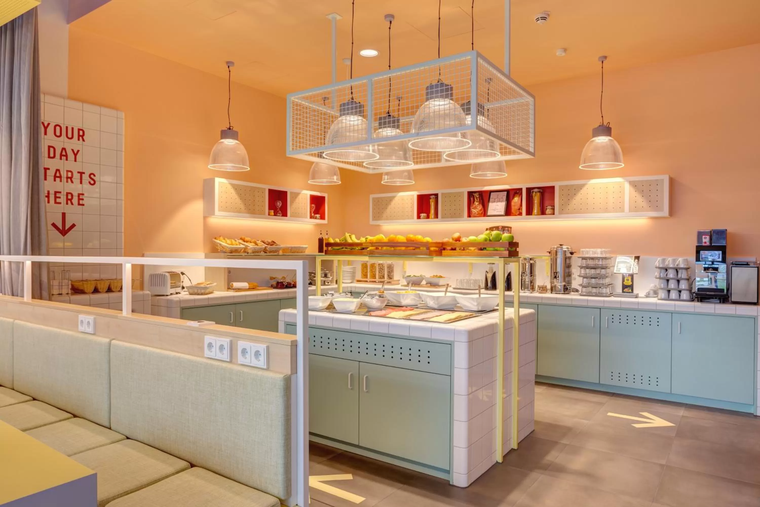 Buffet breakfast, Kitchen/Kitchenette in MEININGER Hotel Heidelberg Hauptbahnhof