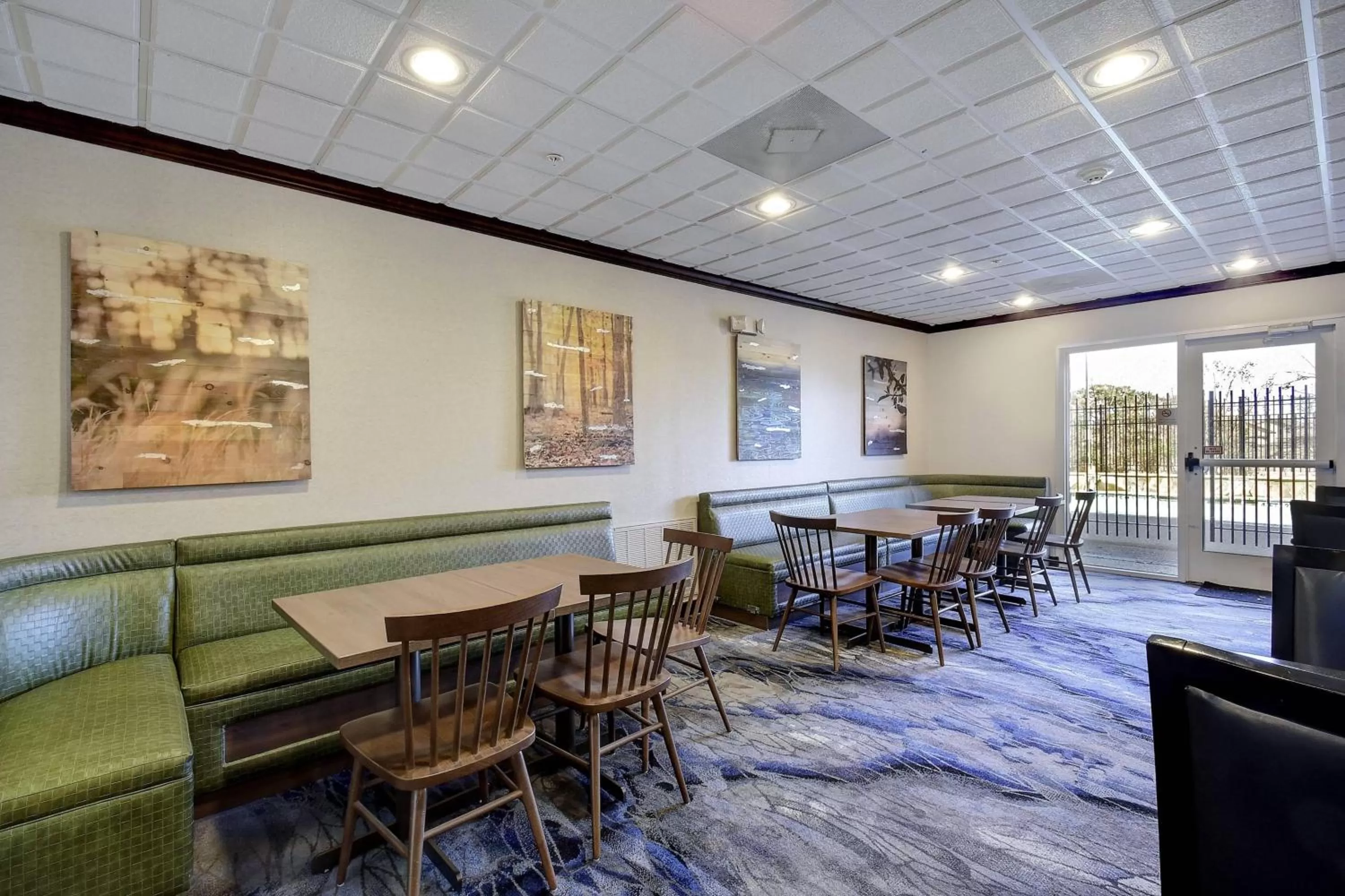 Restaurant/places to eat in Fairfield Inn and Suites by Marriott San Antonio Boerne