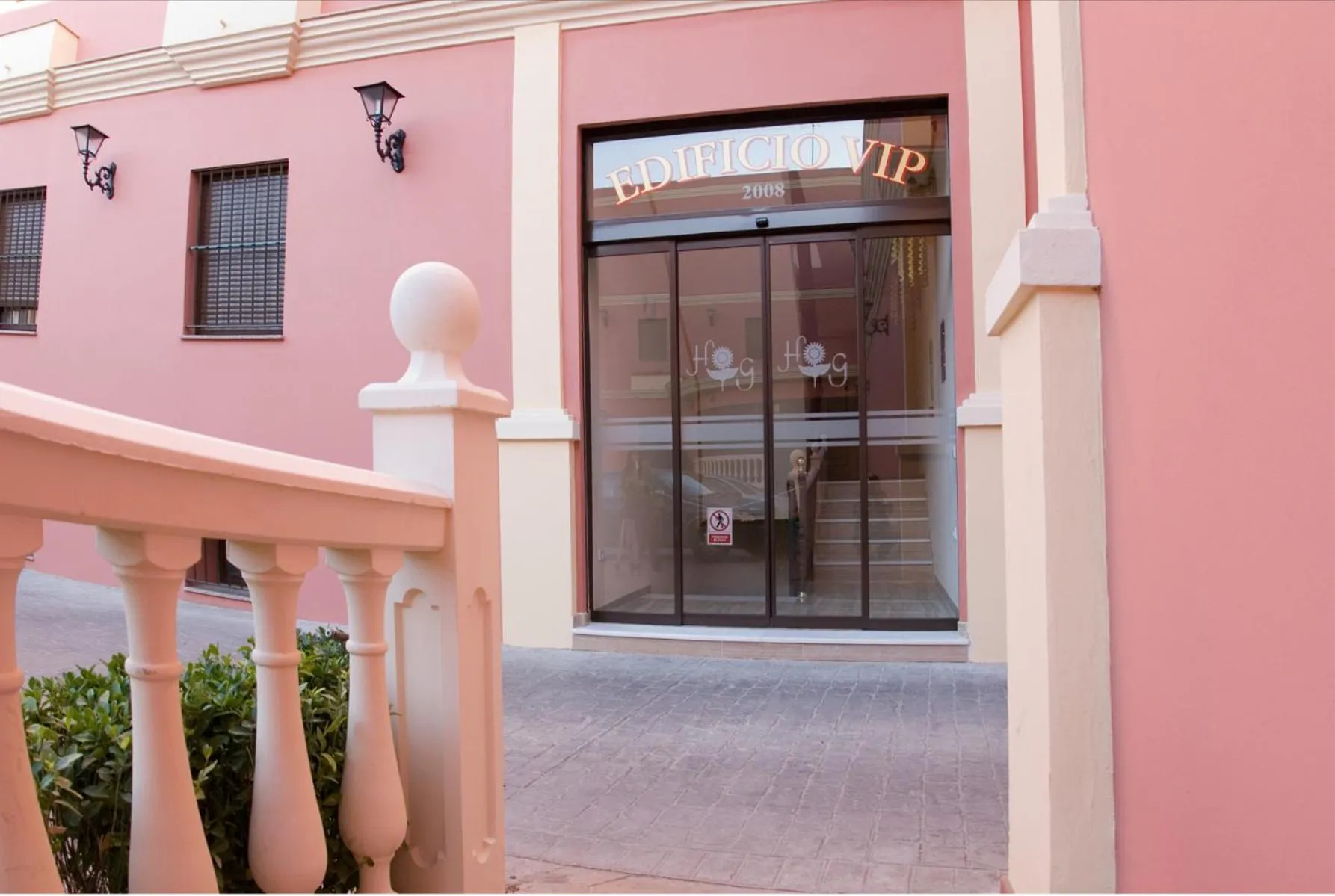 Facade/entrance in Hotel los Girasoles