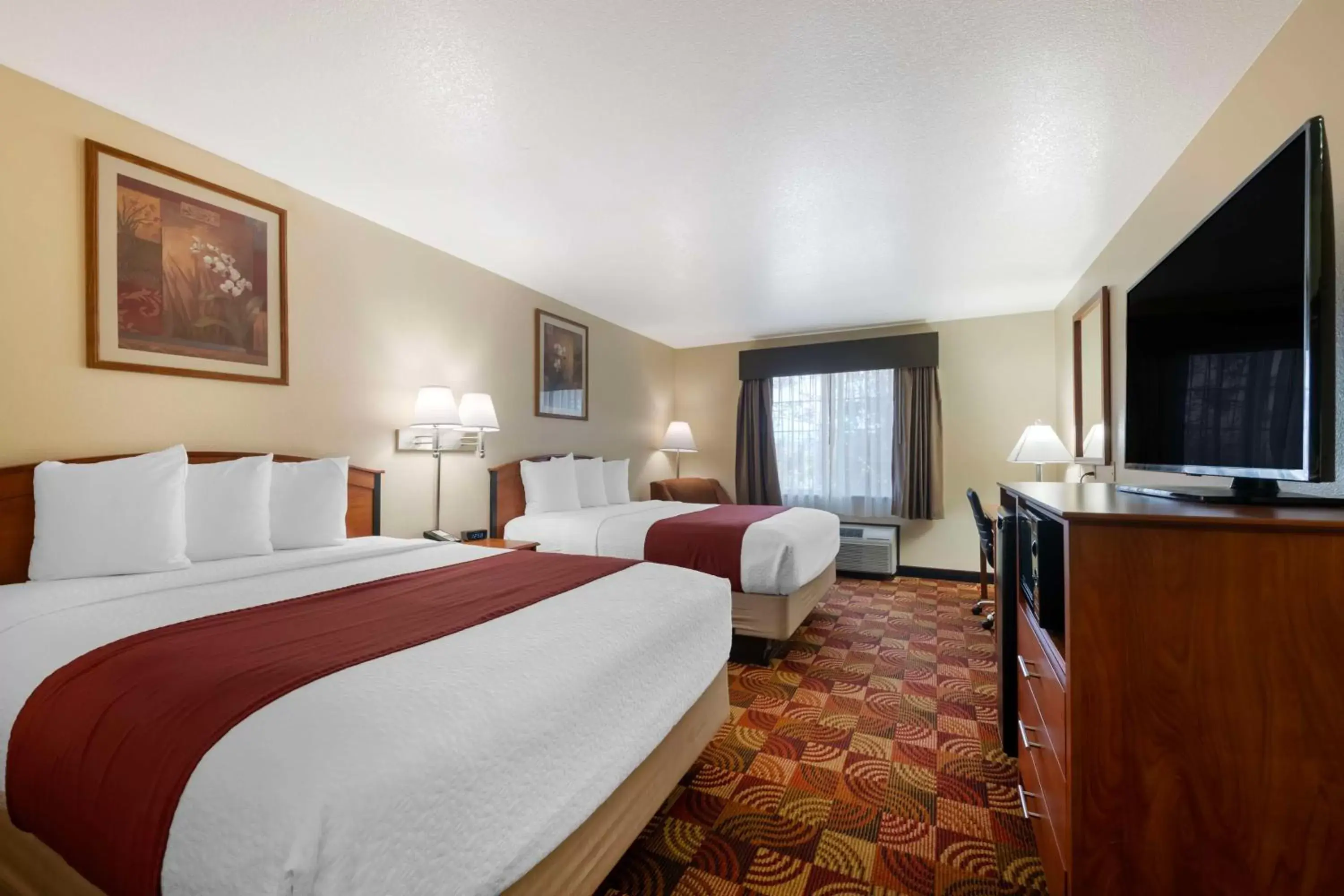 Queen Room with Two Queen Beds - Non-Smoking in Best Western Laramie Inn & Suites Queen Room with Two Queen Beds - Non-Smoking in Best Western Laramie Inn & Suites