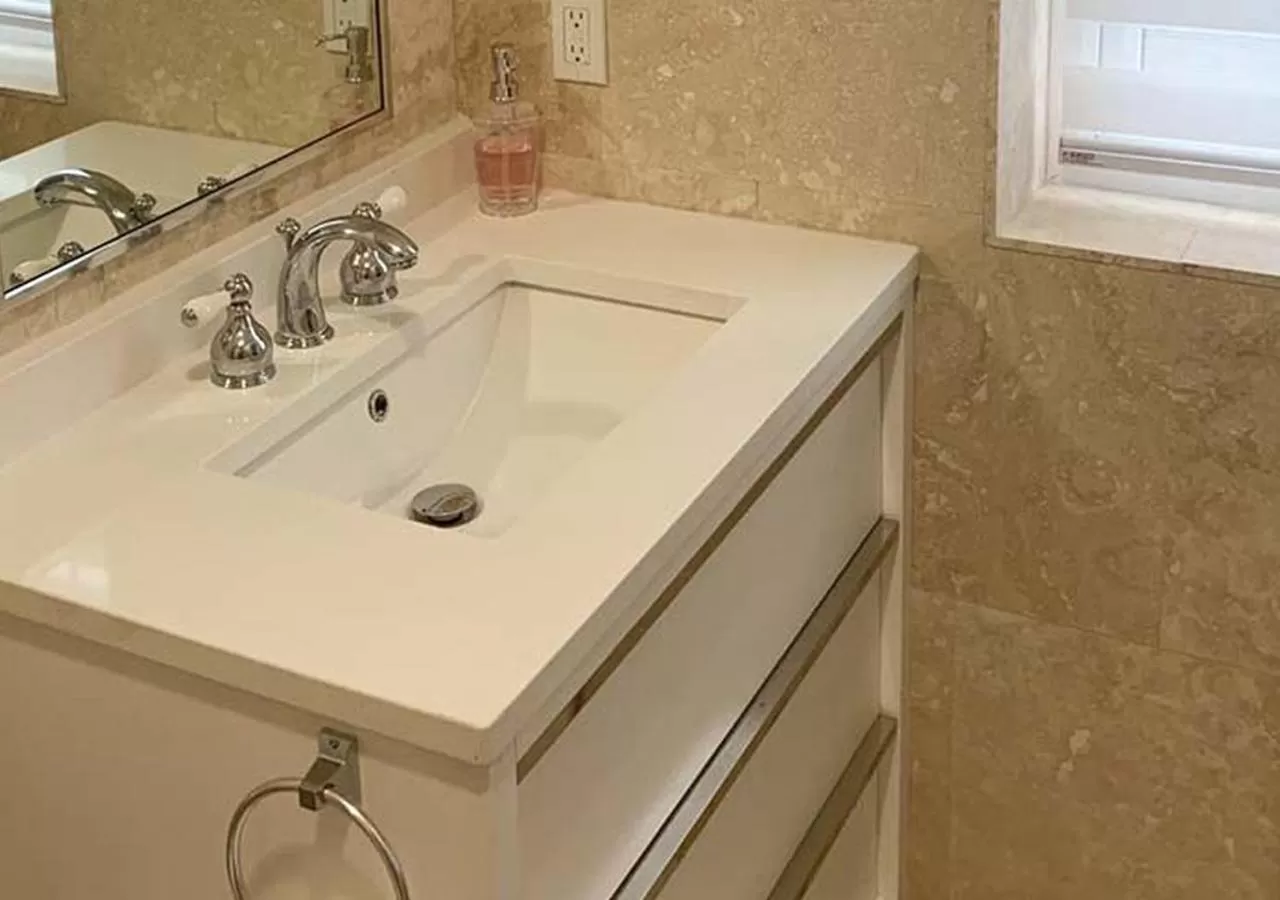 Bathroom in Palm Cay Marina and Resort