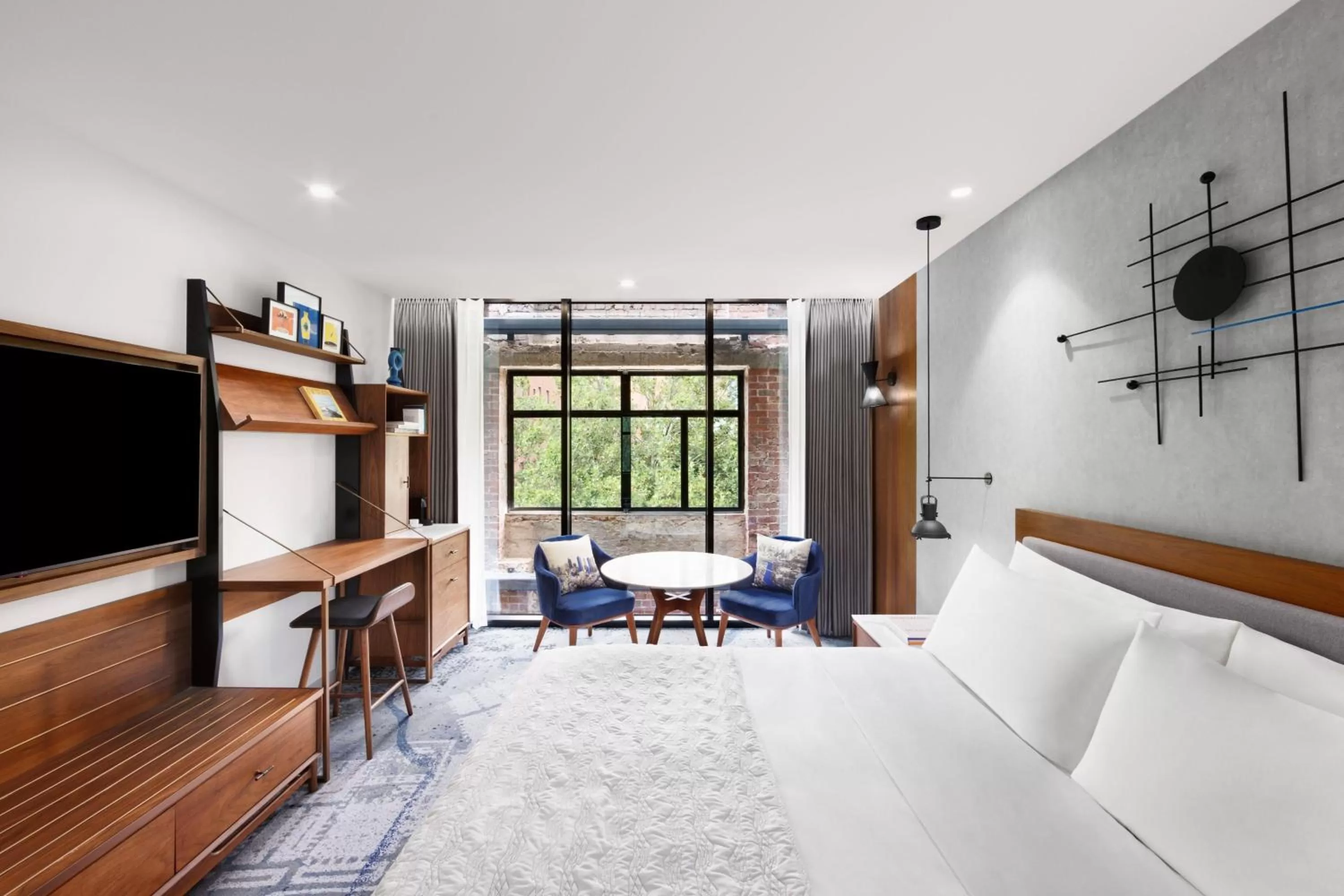 Photo of the whole room, Bed in Le Meridien Melbourne