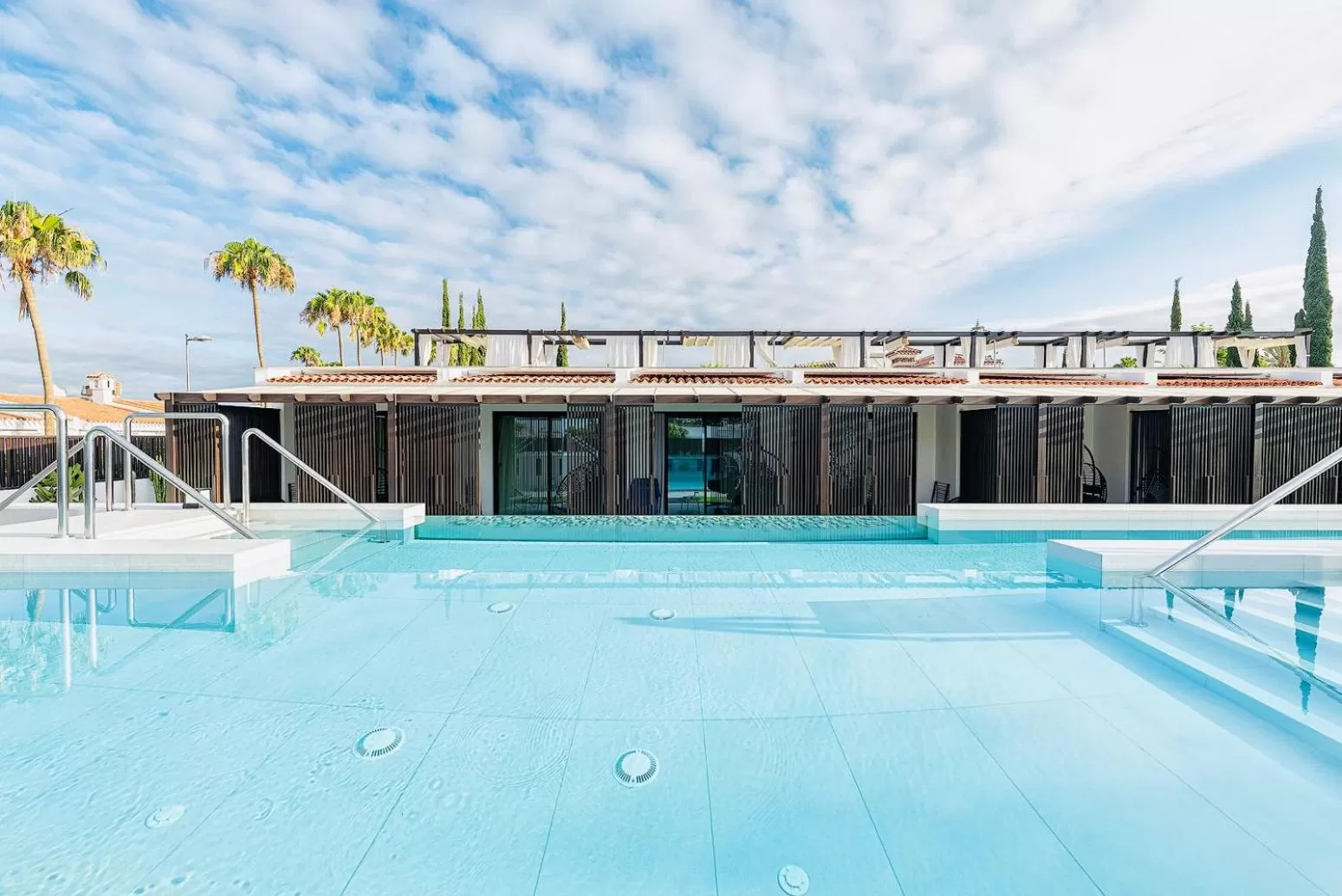 Pool view, Swimming Pool in Fahana - Gay Men Only