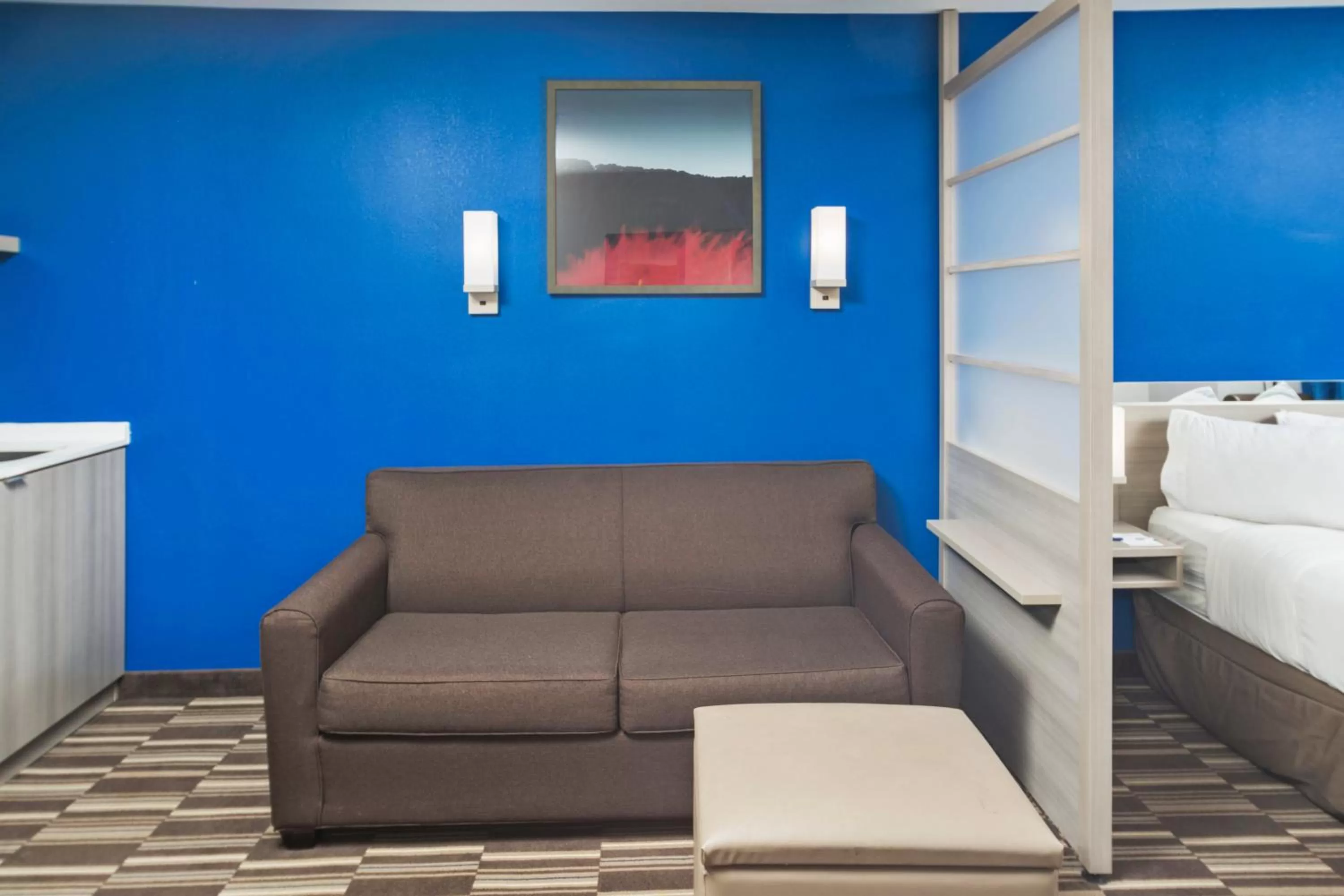 Seating area in Microtel Inn & Suites by Wyndham Bethel/Danbury