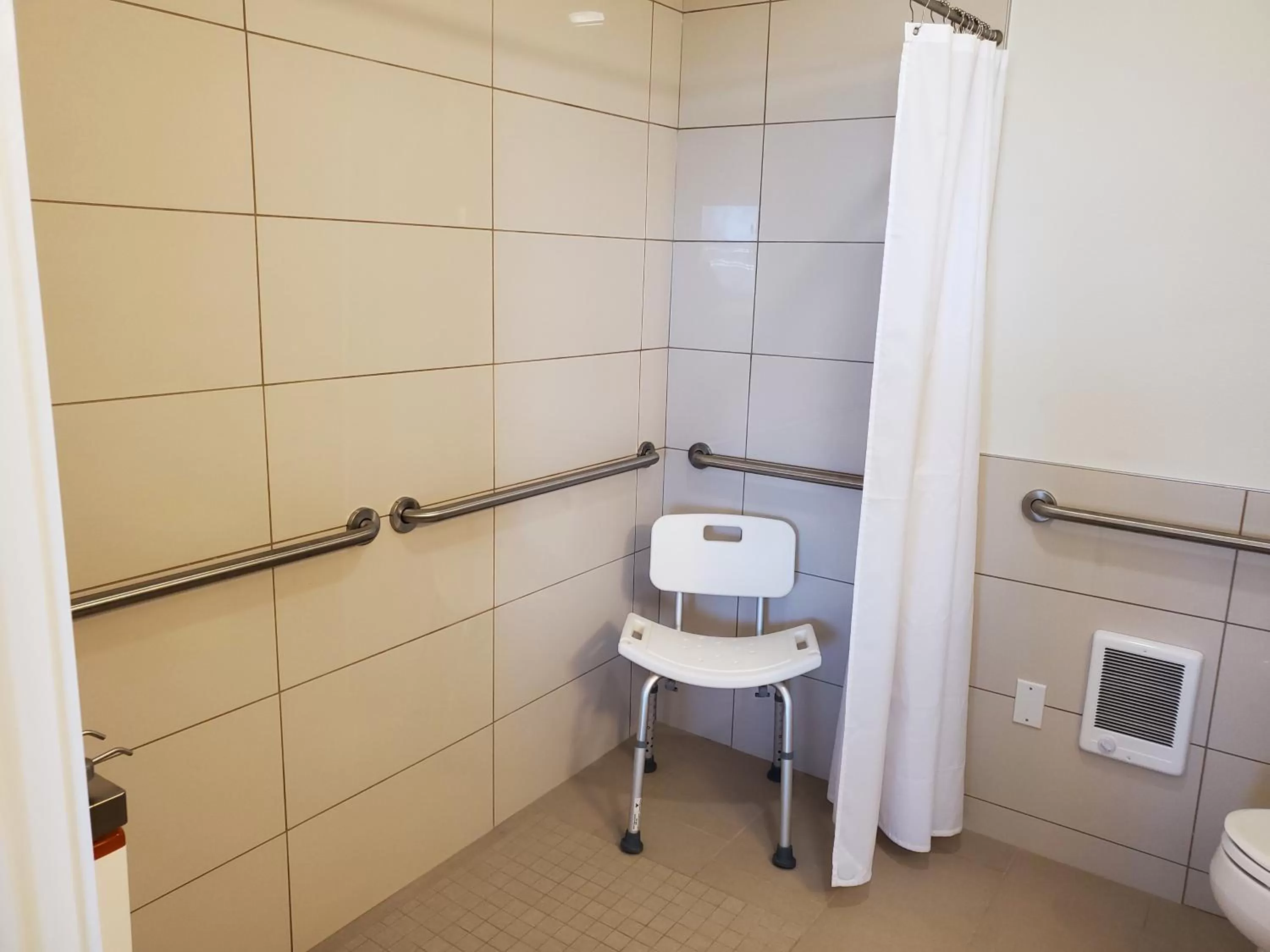 Shower in Moonstone Beach Motel