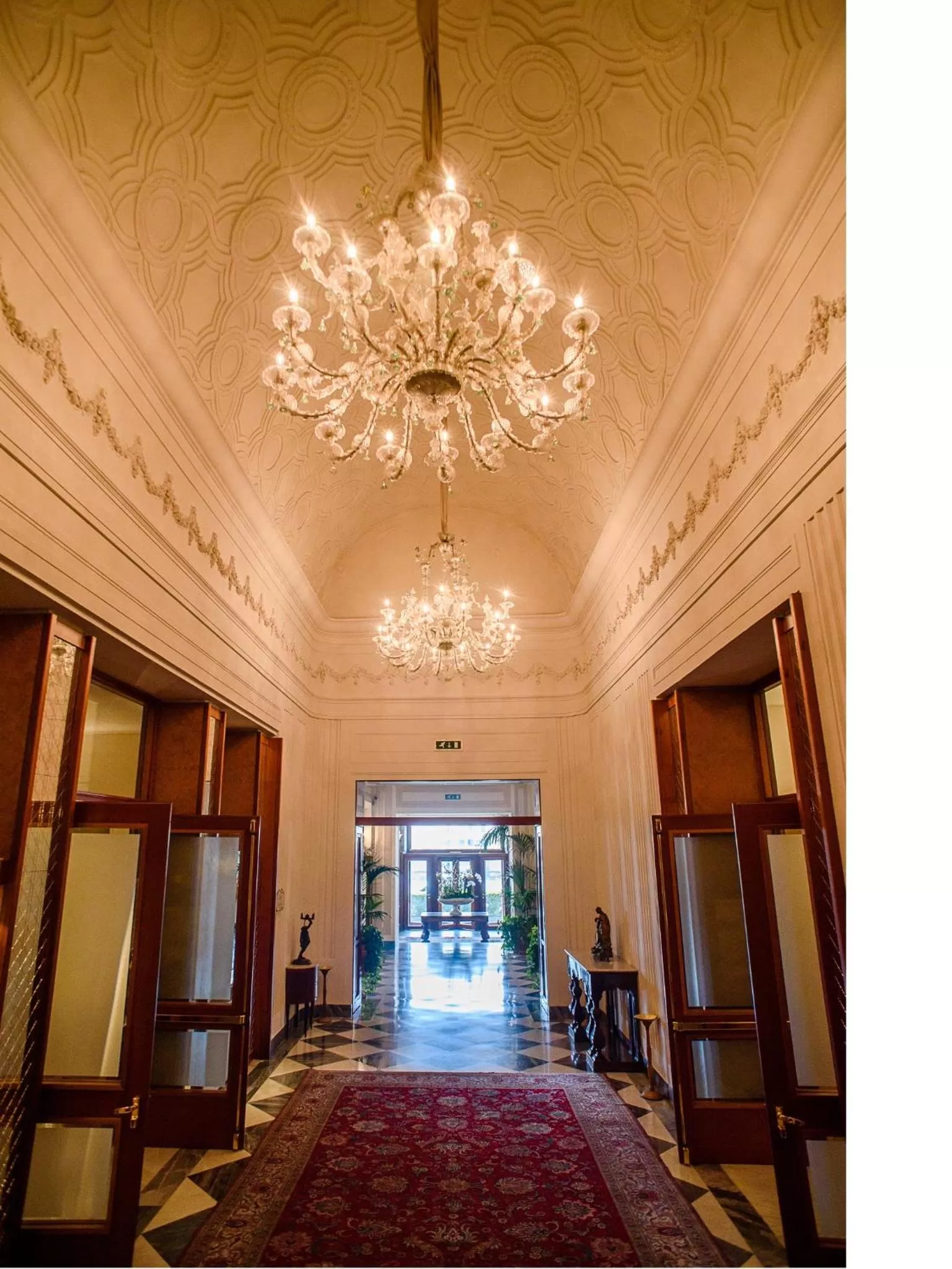 Business facilities in Grand Hotel Vesuvio