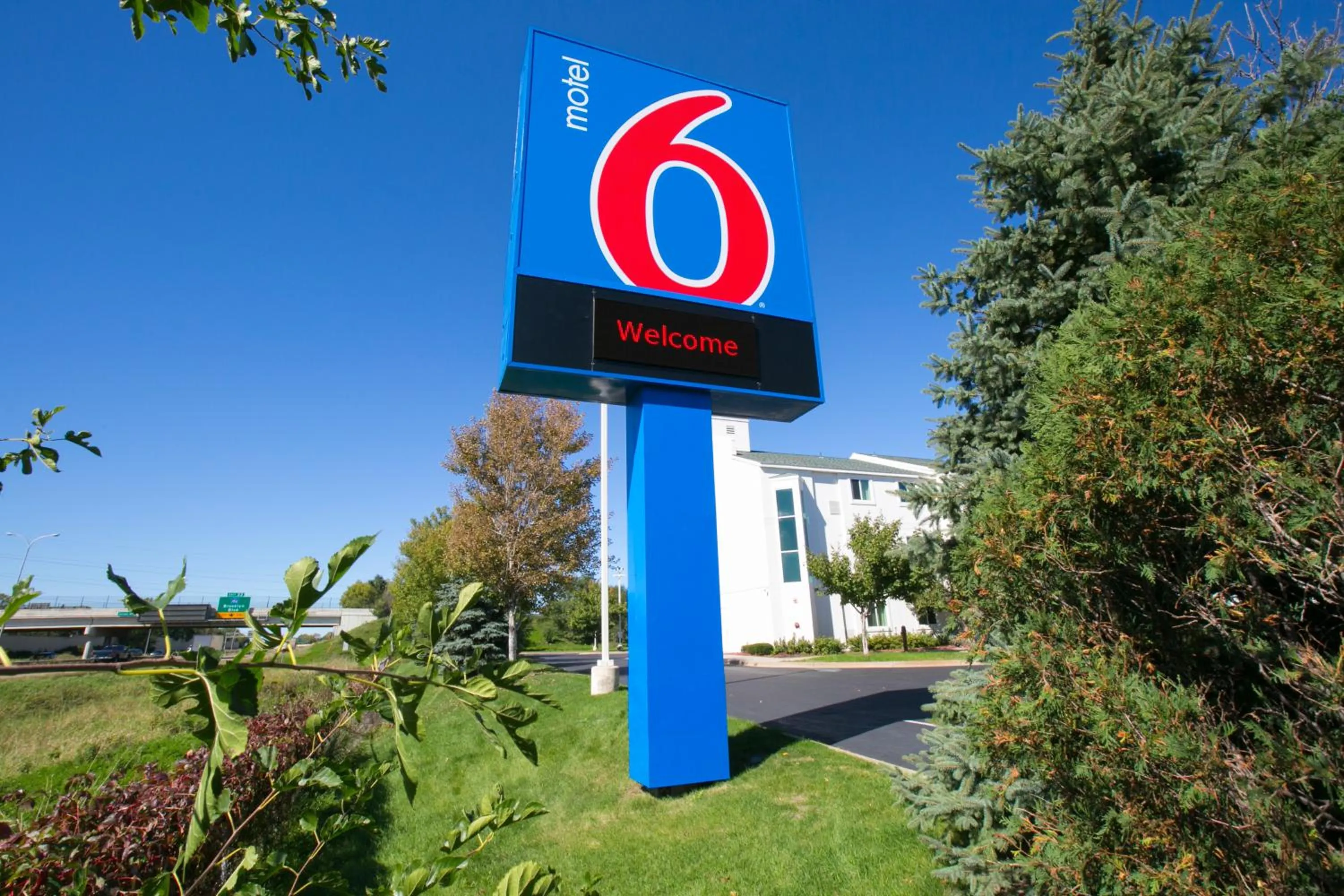 Facade/entrance in Motel 6-Brooklyn Center, MN - Minneapolis