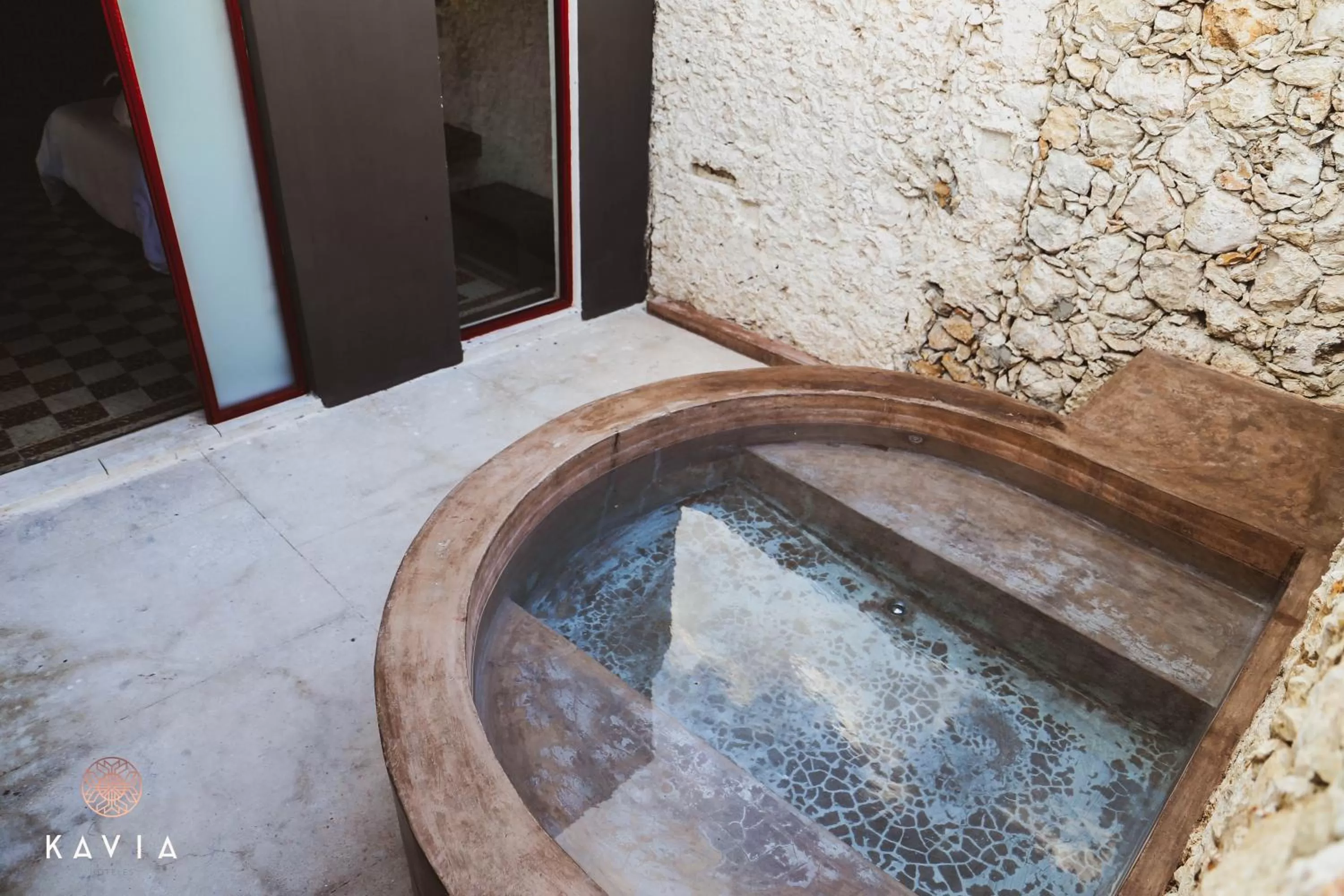 Swimming pool in Hotel Urban