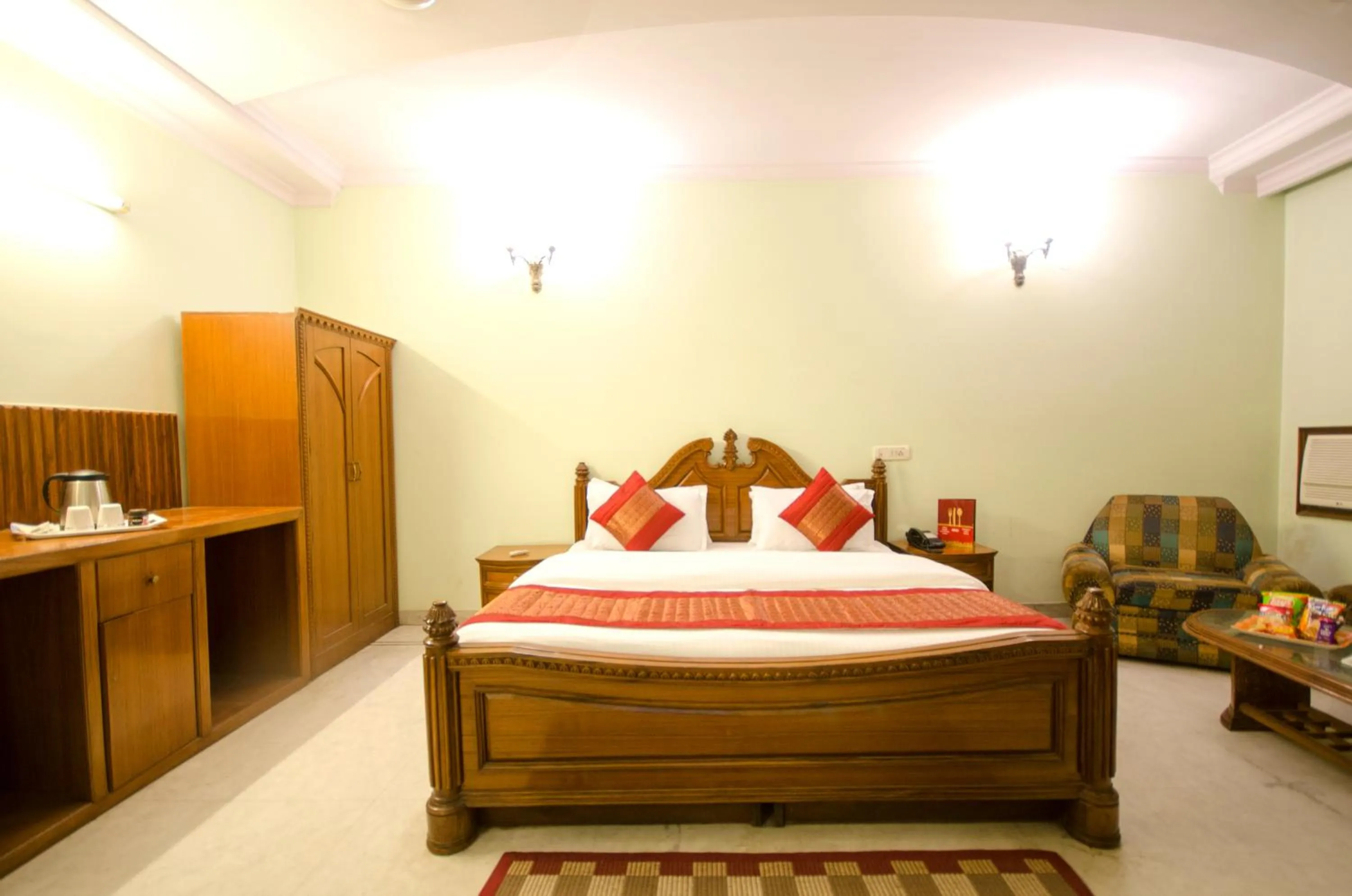 Bed in Hotel Pablas International, New Delhi, Near Metro