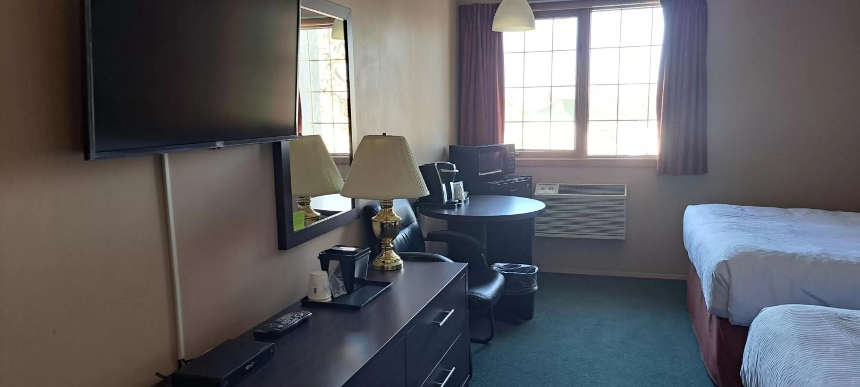 hair dresser in Travelodge by Wyndham Lacombe