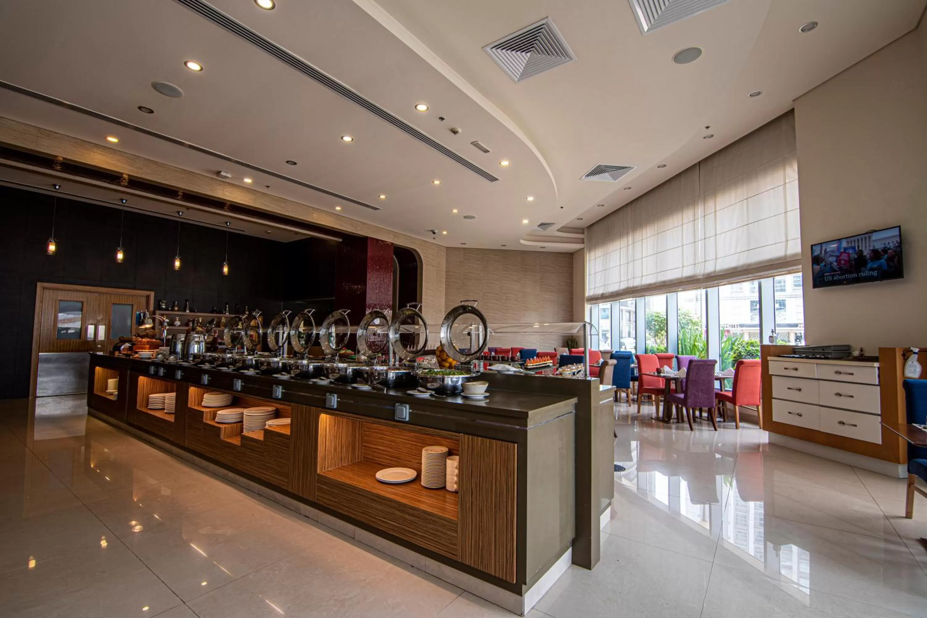 Restaurant/places to eat in Ibis Fujairah