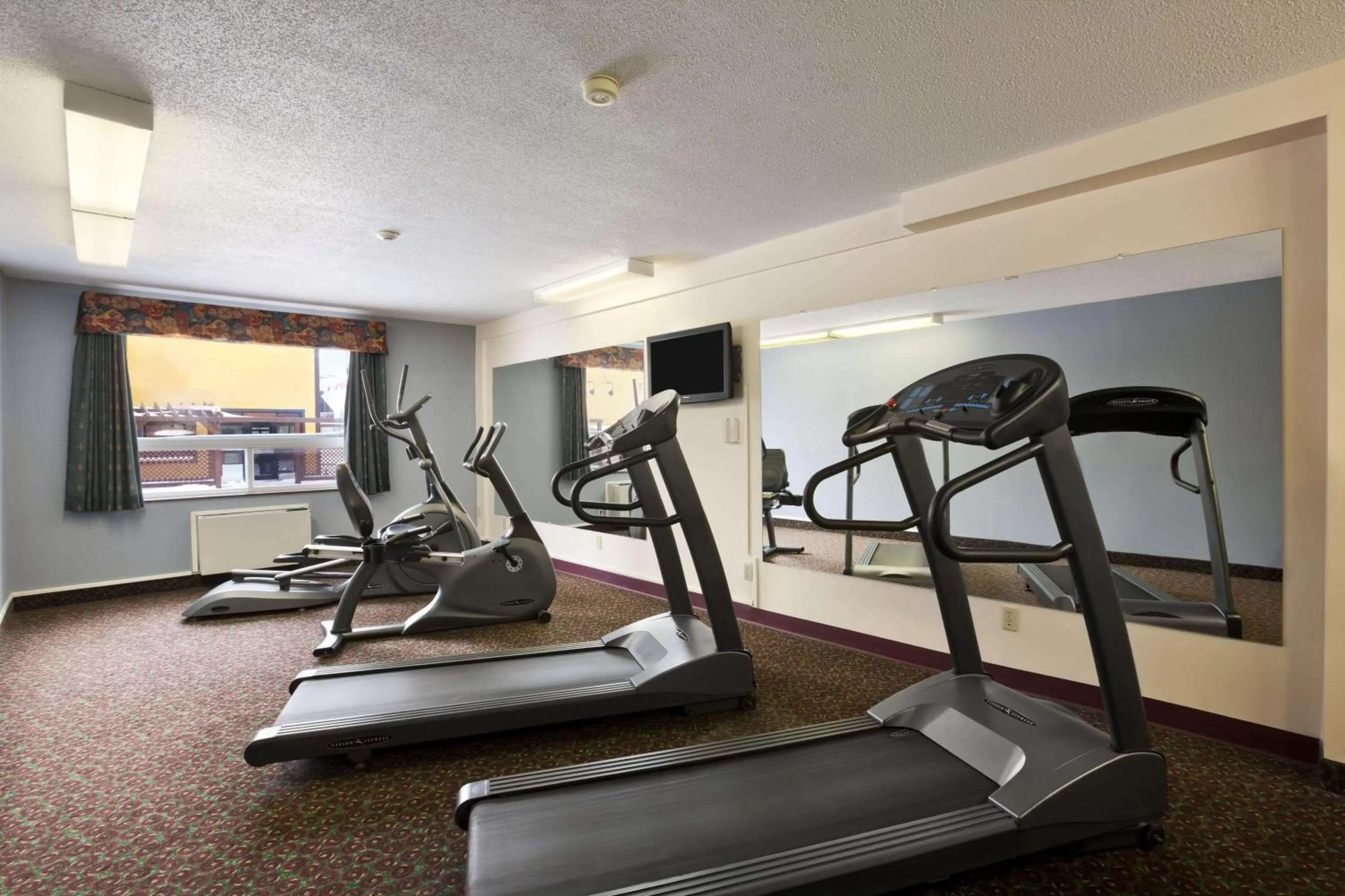 Fitness centre/facilities in Travelodge by Wyndham Timmins
