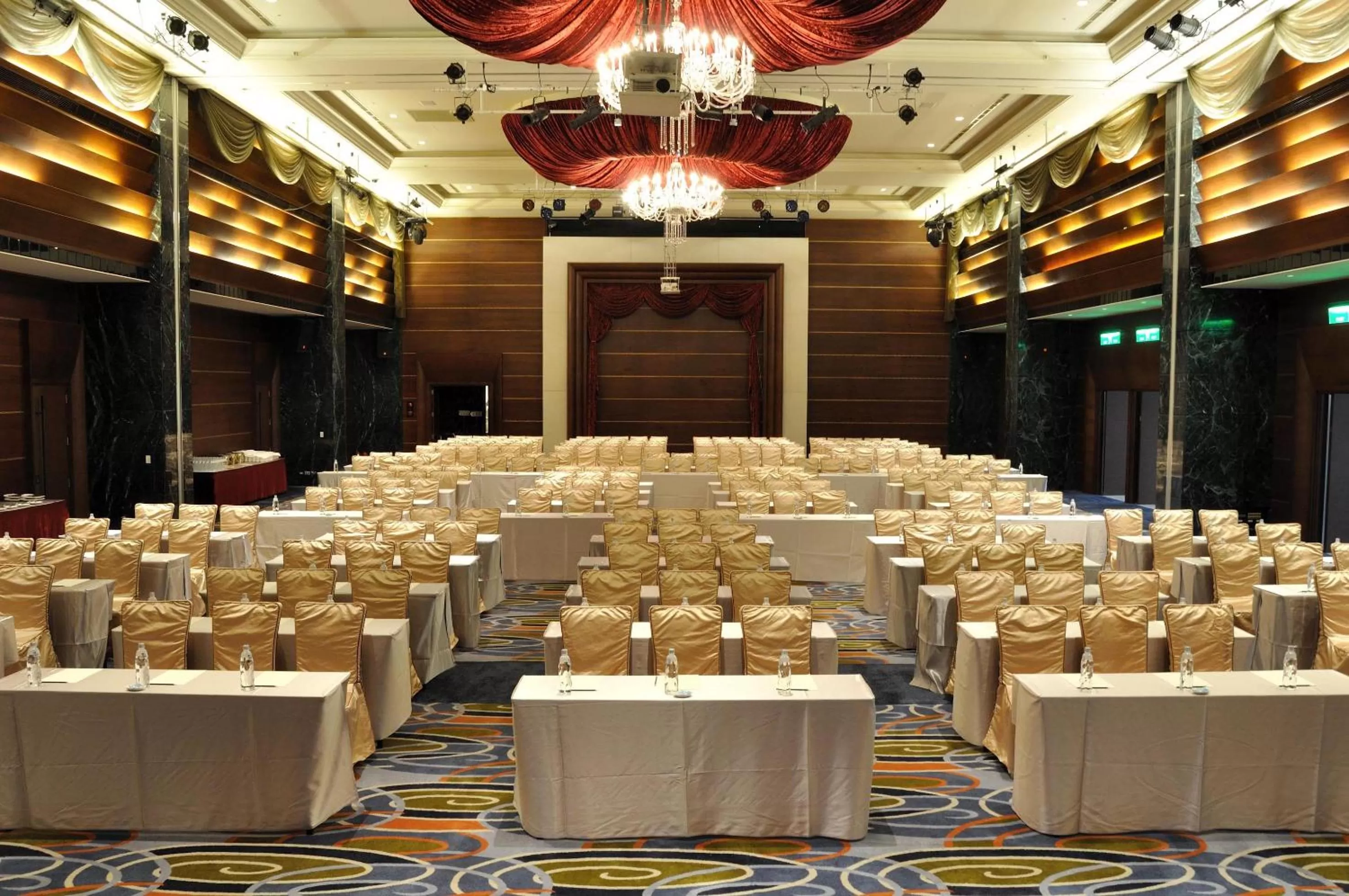 Banquet/Function facilities in Grand Victoria Hotel
