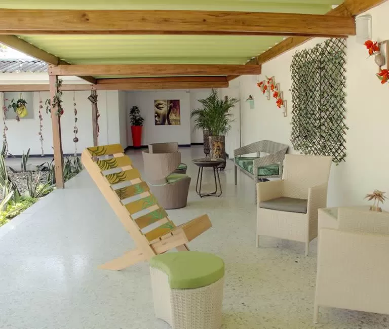 Patio in Hotel Gimaura