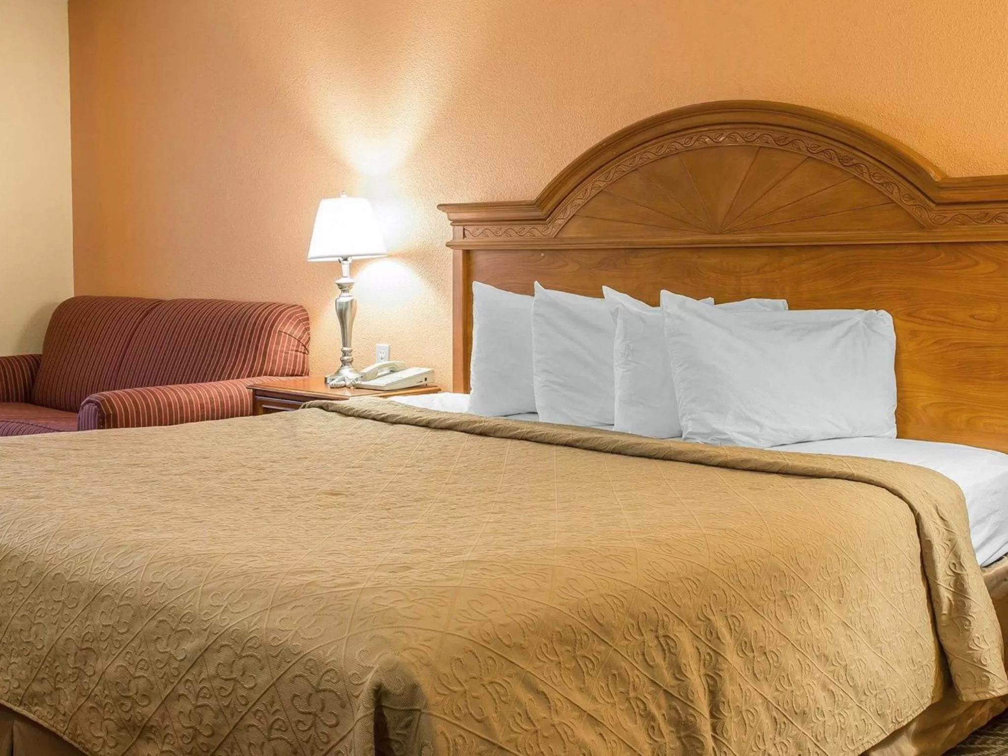 King Room in Quality Inn