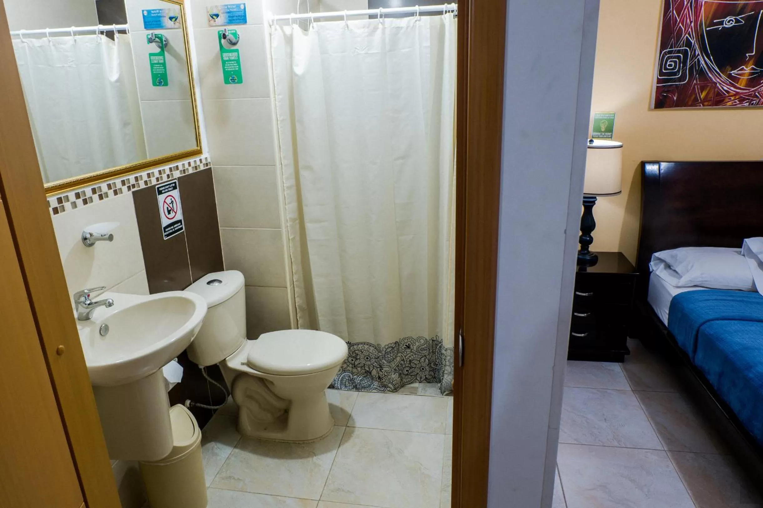 Bathroom in Casa Borbon